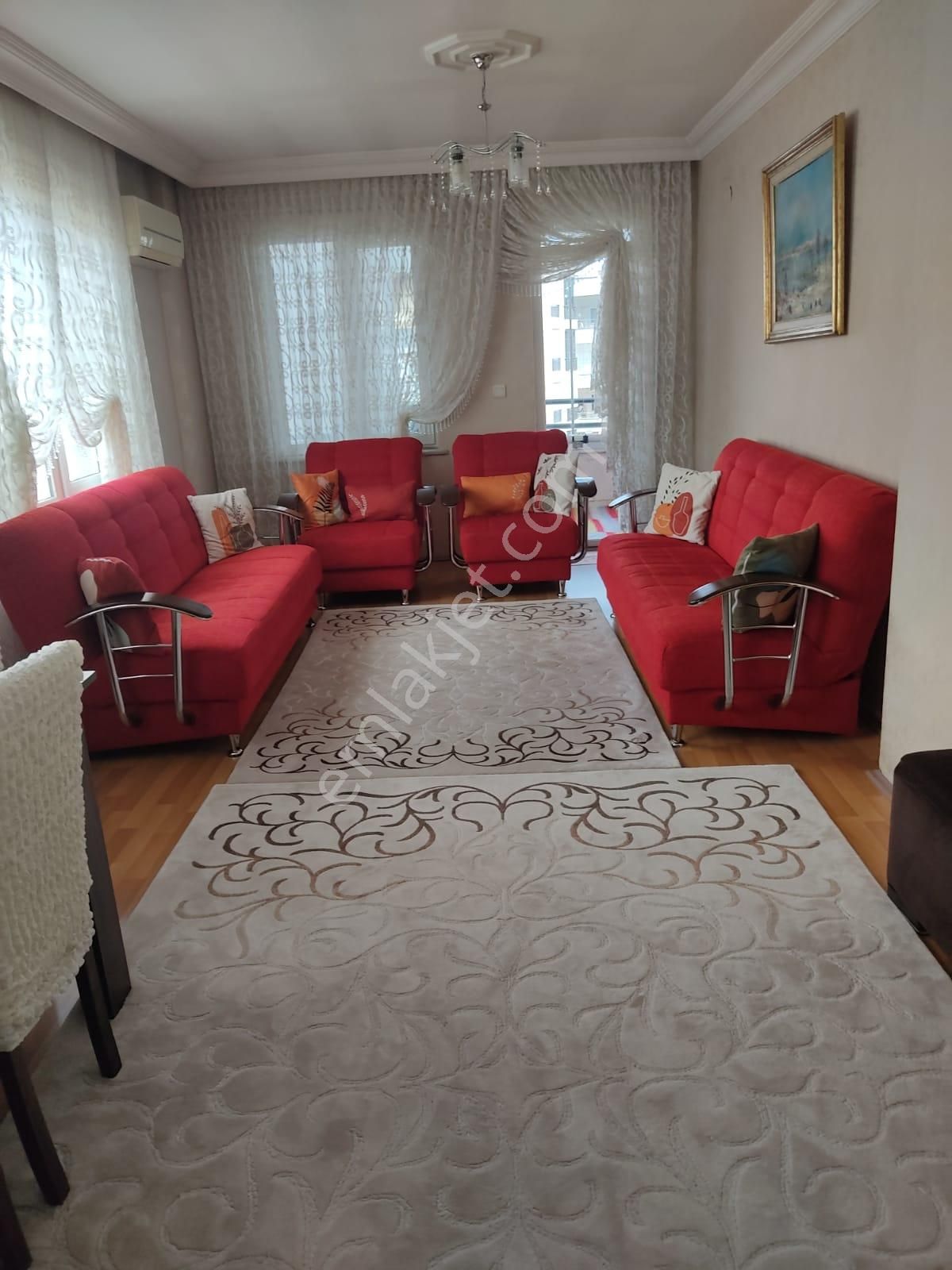 Zerdalilikte Her Yere Adım Mesafede Asansörlü Geniş 2+1 Daire