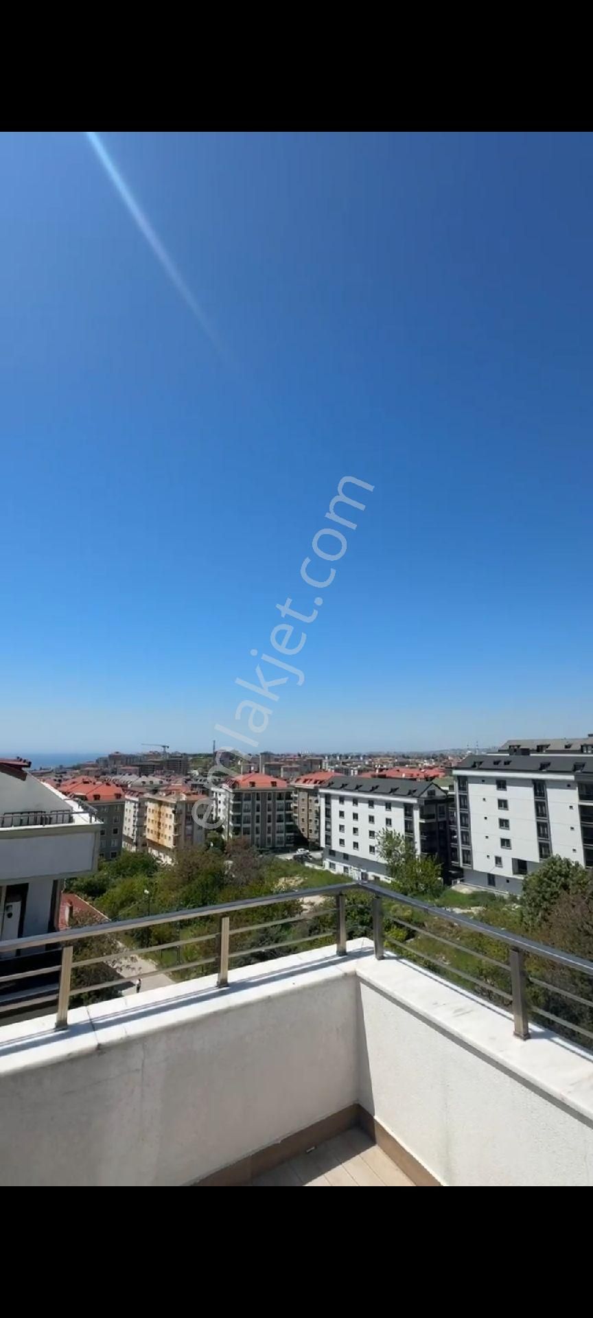 Gürpınar Dereağzı'nda Kiralık 3+2 Dubleks Daire