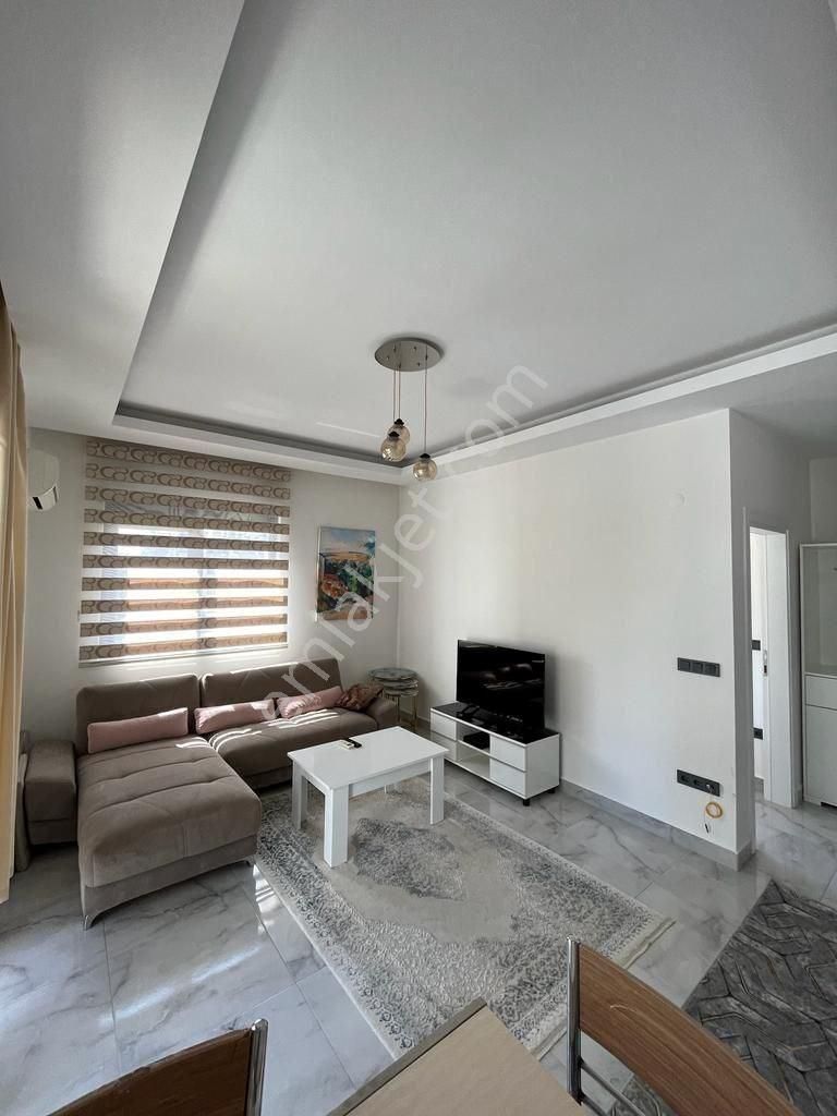 Alanya Mahmutlar Denize 550m 1+1eşyalı Daire