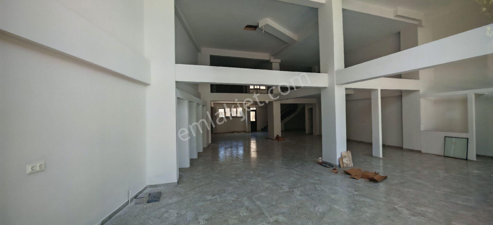 Sümer'de 450m2 Showroom Ve Depolama Alanı