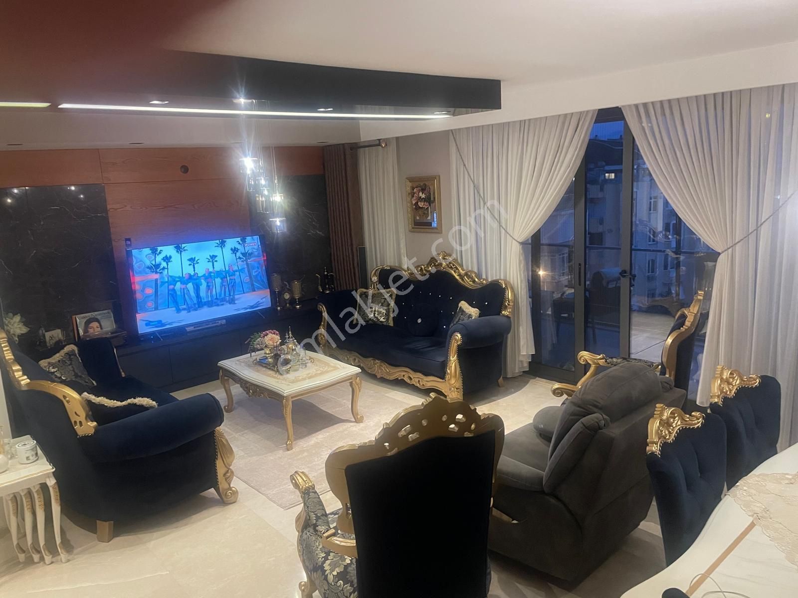 Zerdalilikte Müthiş Konumda Site İçerisinde Ultralüks Dubleks Daire