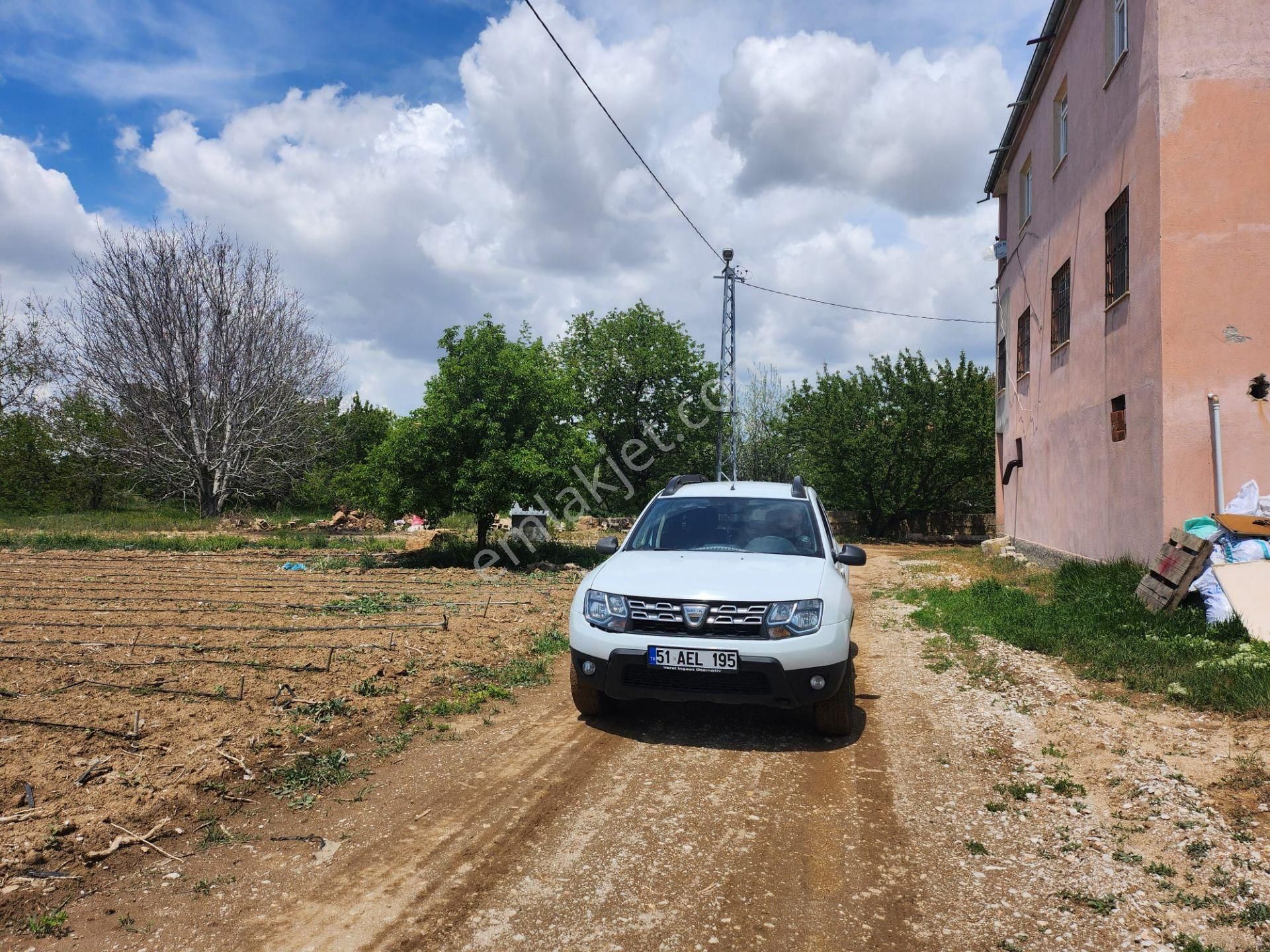Cm Emlaktan Sazlıca Aşağı Mahalle ( Bim Markete 100 Mt. ) 534 M2 Satılık Arsa
