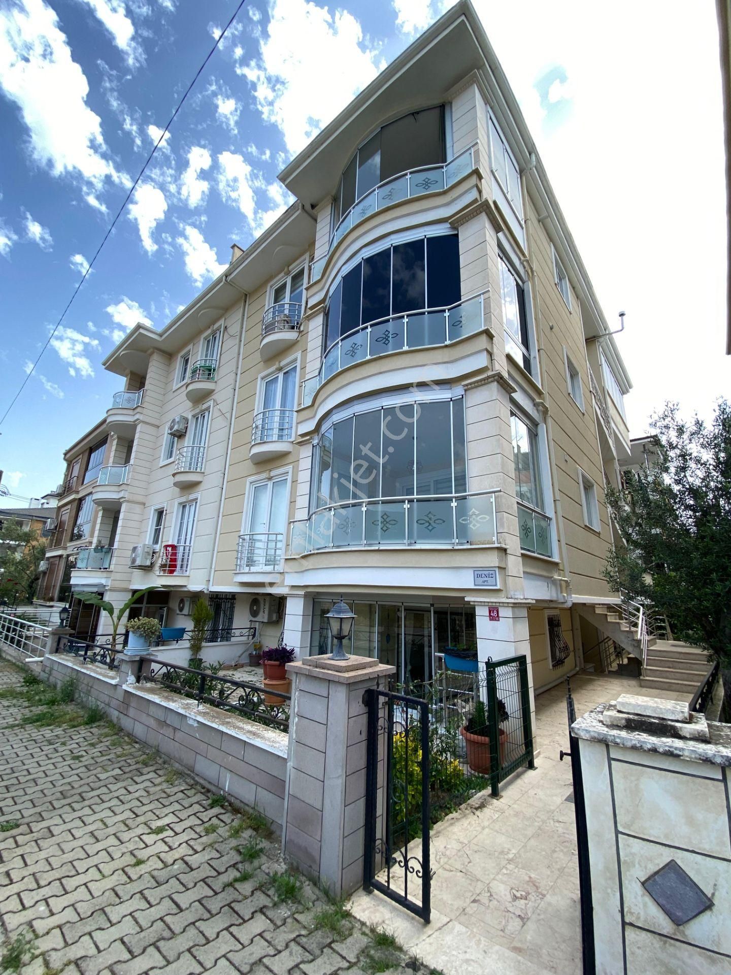 Afissia Gayrimenkul-altınoluk Merkezde 2+1 Ayrı Mutfak Ön Cephe Satılık Daire