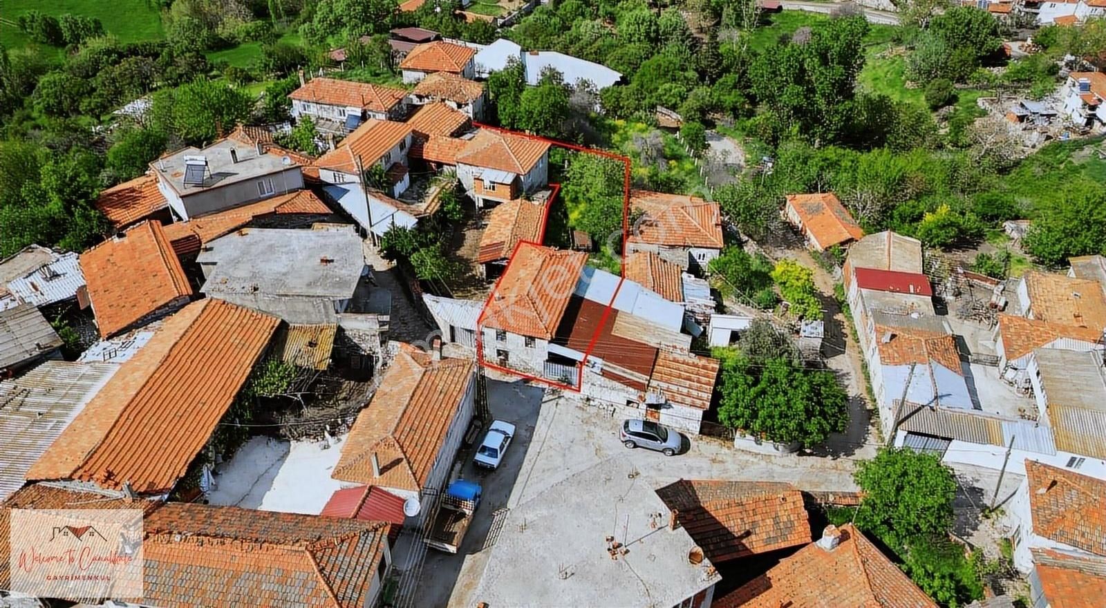 Çanakkale Ayvacık Bilaller Köyü 'nde Satılık Kargir Ev Ve Ahır