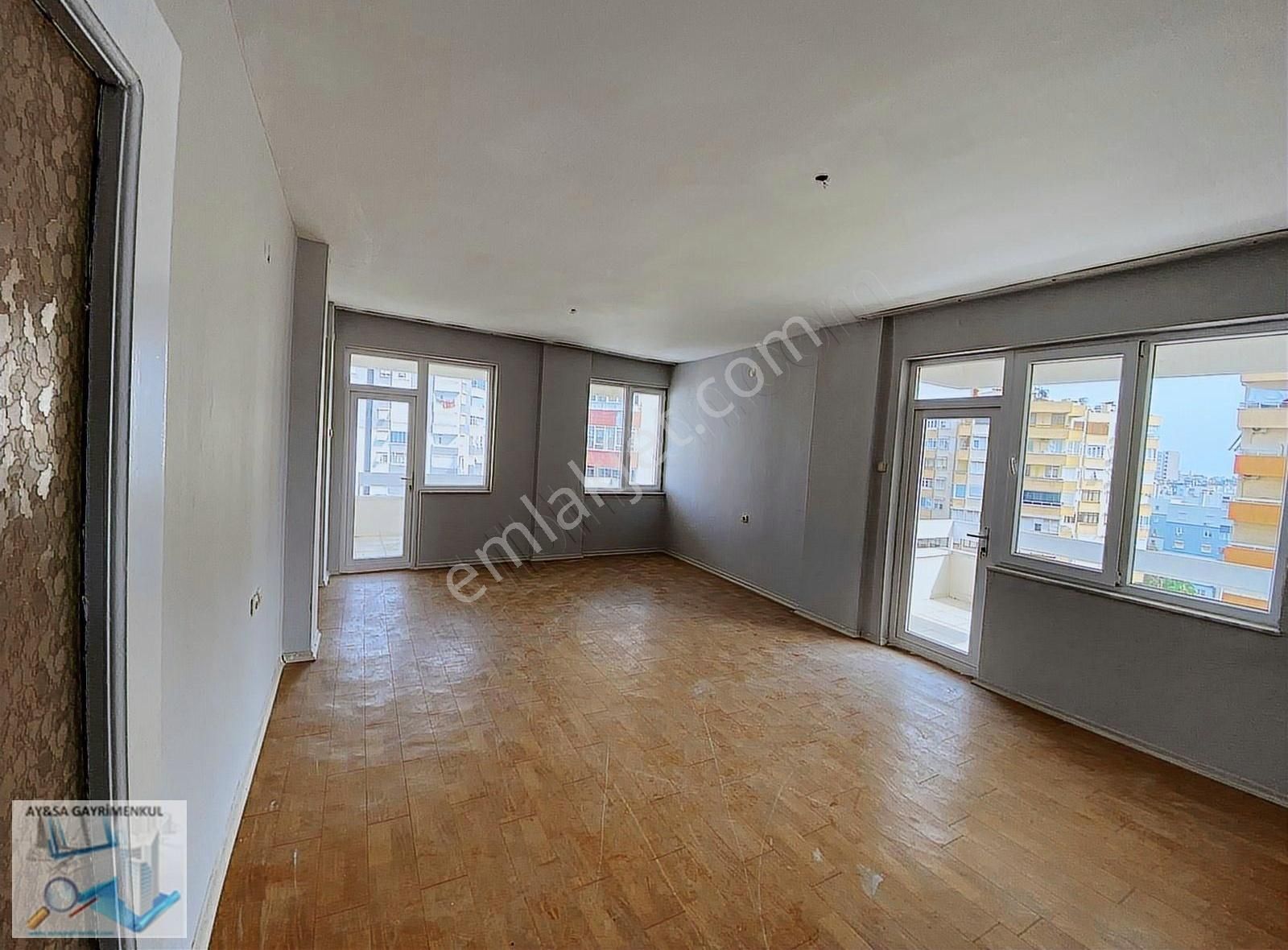 Meltem Mah. Radyo Basın Sitesinde Adliye Yakını 3+1 160m2