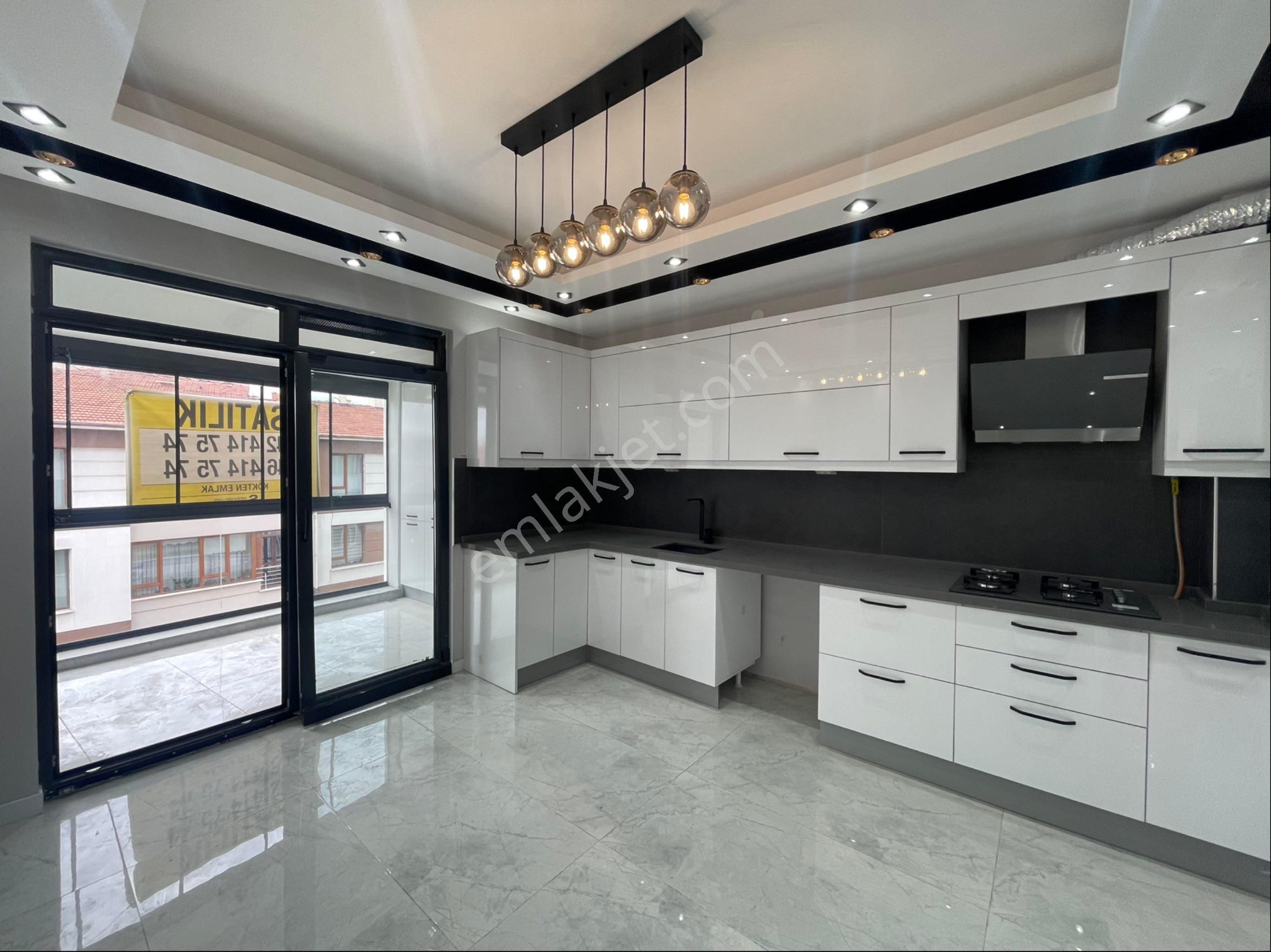 Pi Emlak’tan Behçetnecatigil Yakını Arakat Ebeveyn Banyolu Ortaj Garaj Asansörlü 180 M2 3+1
