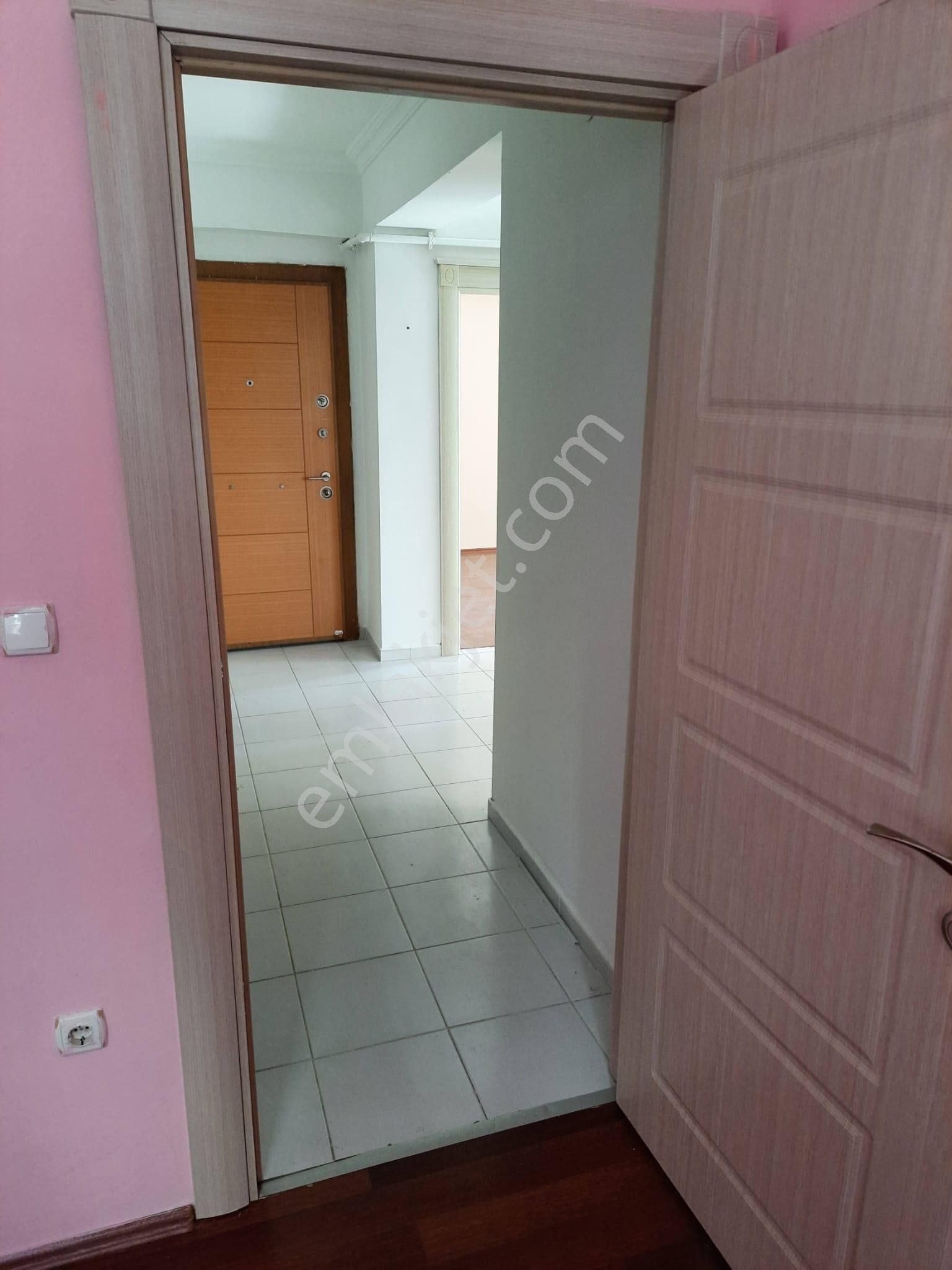Gaz.iosmanpaşa Sarıgöl Mah.aklar Sok.2+1 80m2 Kitralık Daire