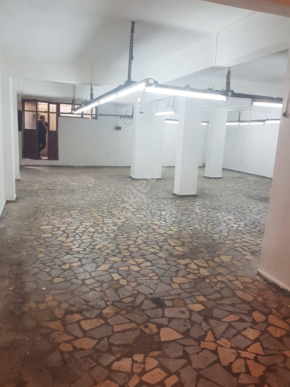 Bağcılar Fevzi Çakmak Mah.de 150 M2 Kiralık İşyeri