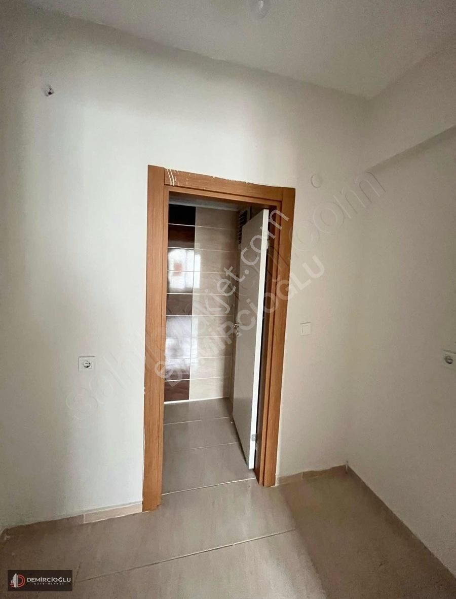 Eşsiz Konumda / 175m2 Ebeveyn Banyolu / Masrafsız Fırsat Dairesi