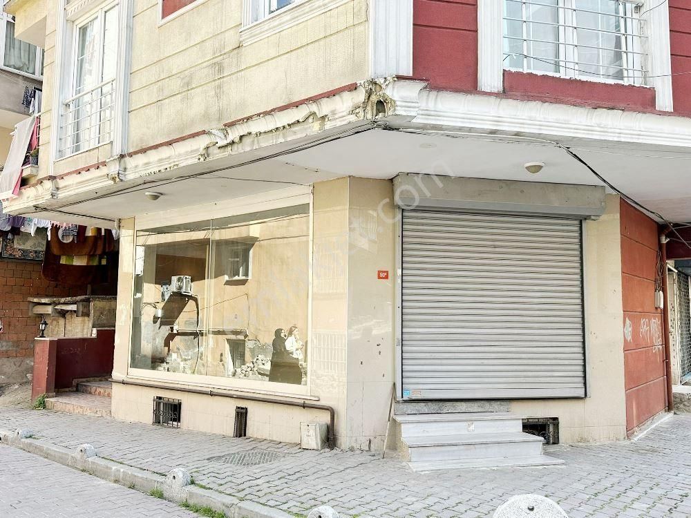 Yenibosna Bilal Habeşi Cami Yakını 55m2 Satılık Depolu Dükkan