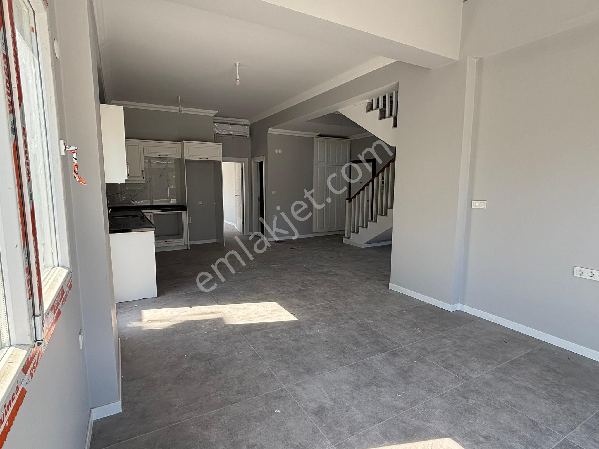 Denize 250 Metre Uzaklıkta Harika Villa - Görsel 13