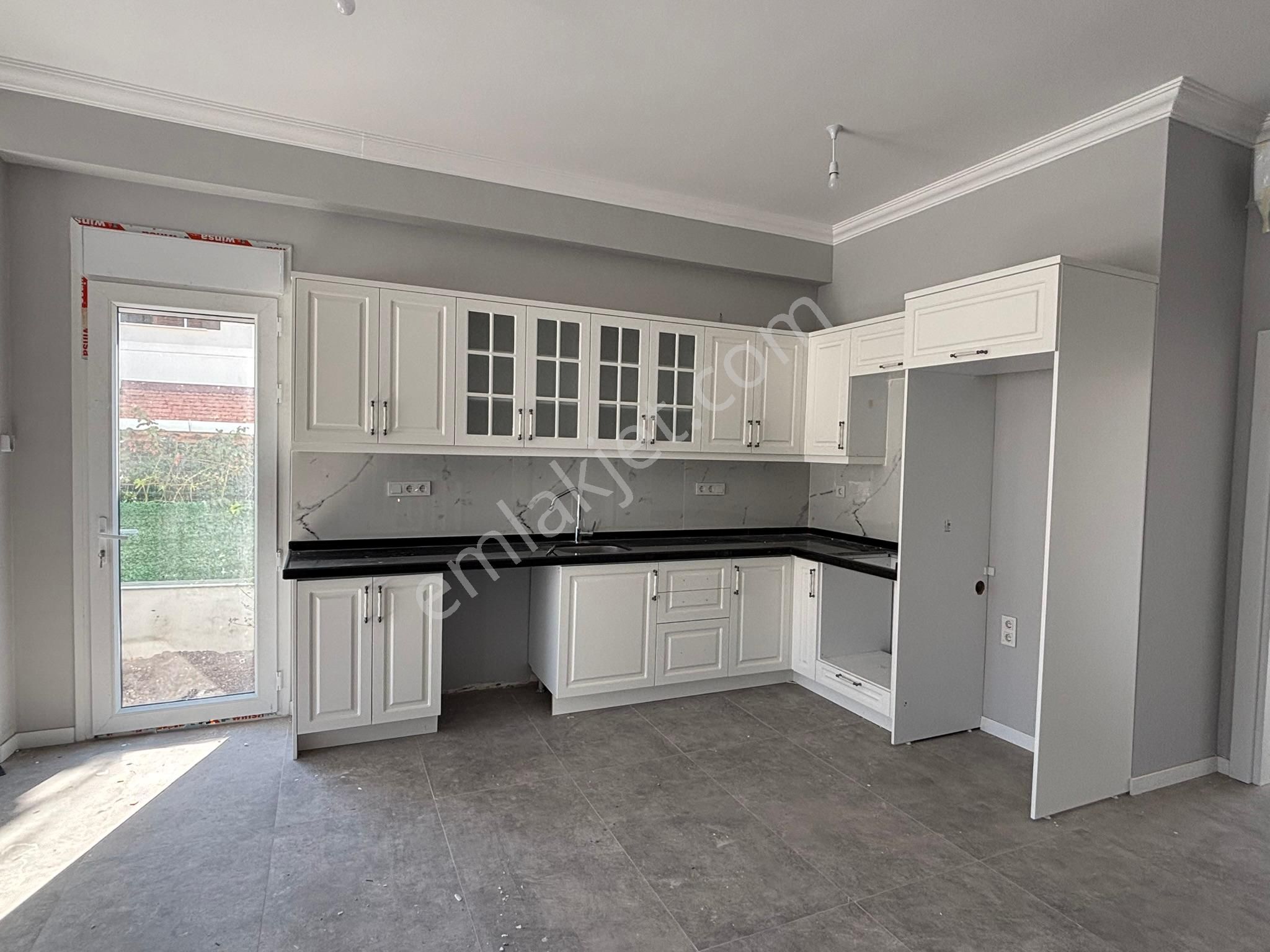 Denize 250 Metre Uzaklıkta Harika Villa - Görsel 18