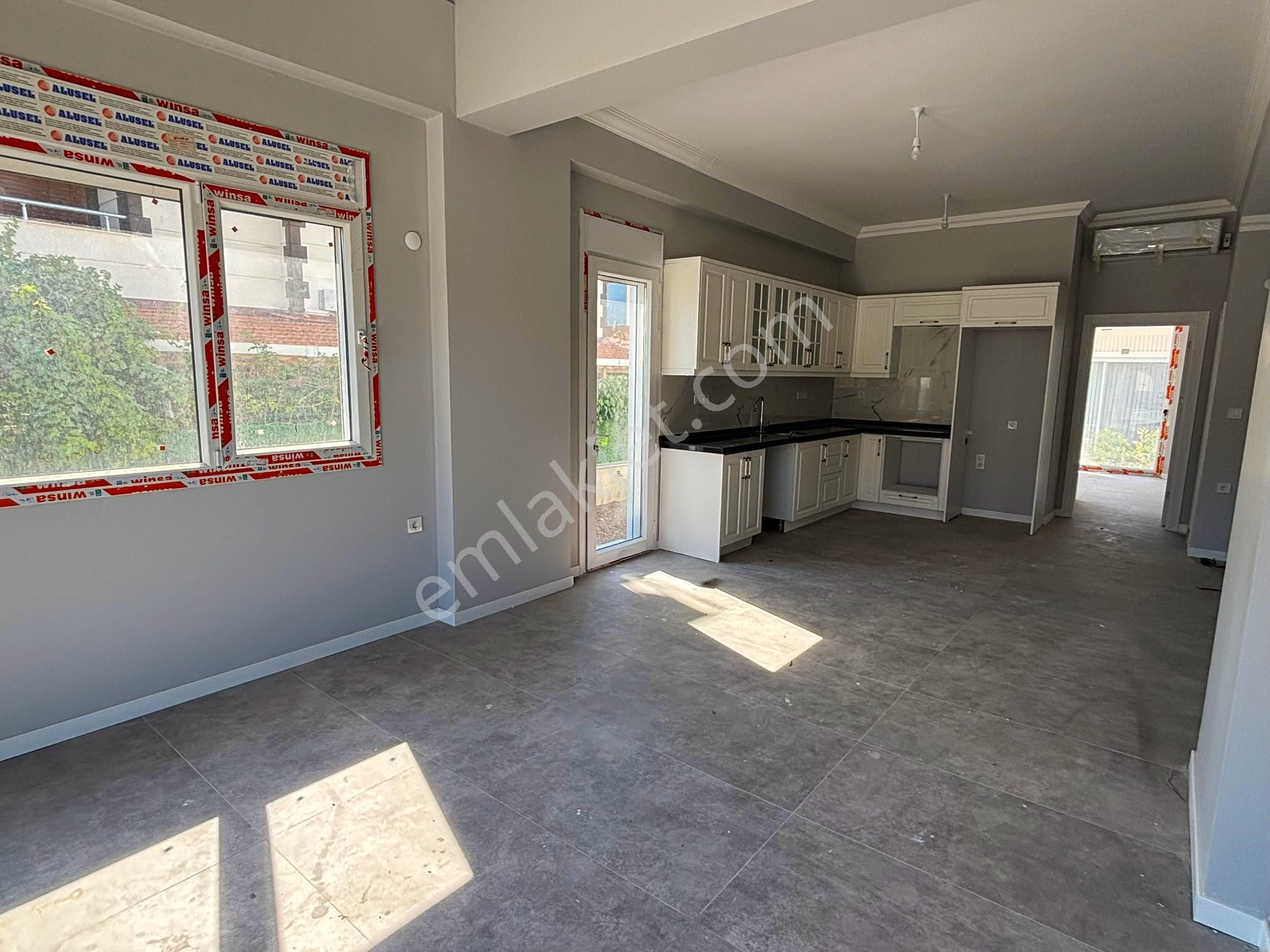 Denize 250 Metre Uzaklıkta Harika Villa - Görsel 12