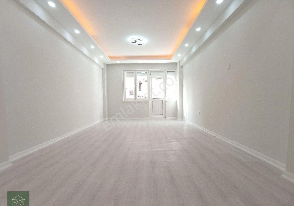 Dokuma Ulus 2+1 Asansörlü Arakat Cadde Dibi Masrafsız Satılık
