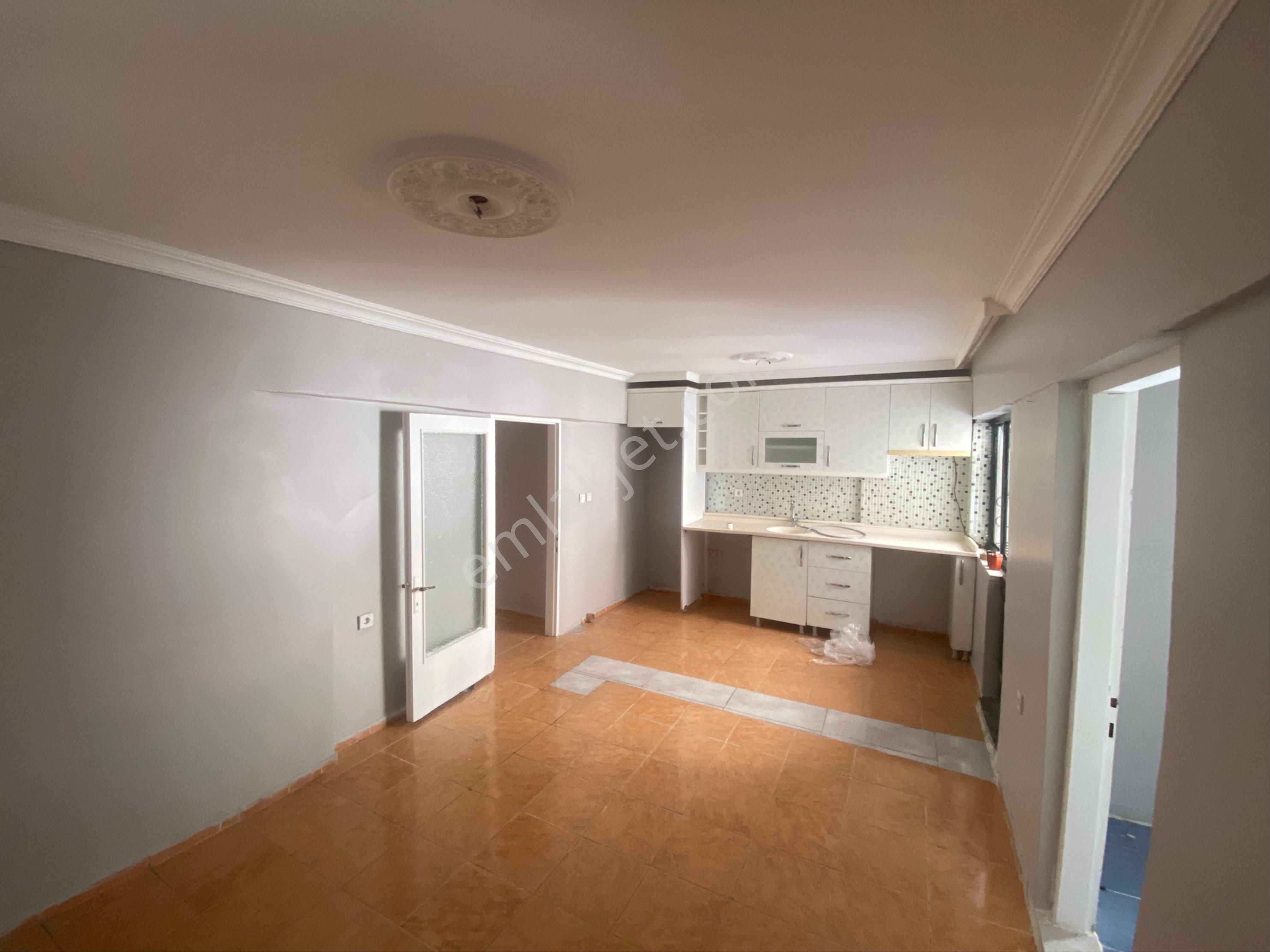Kahramanlar'ın Merkezi Konumda 2+1 Kiralık Daire