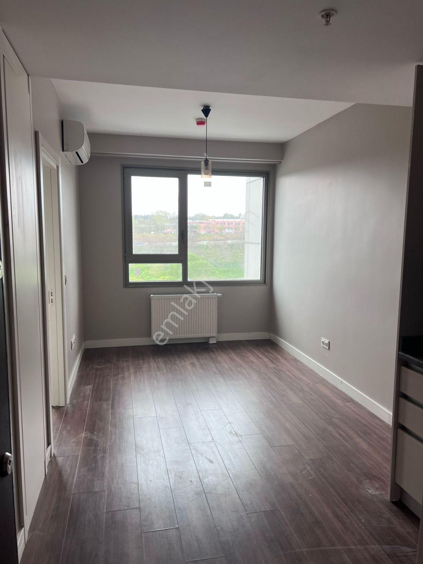 Satış Ve Kiralama Ofisinden Boş Kiralık 1+1 Daire