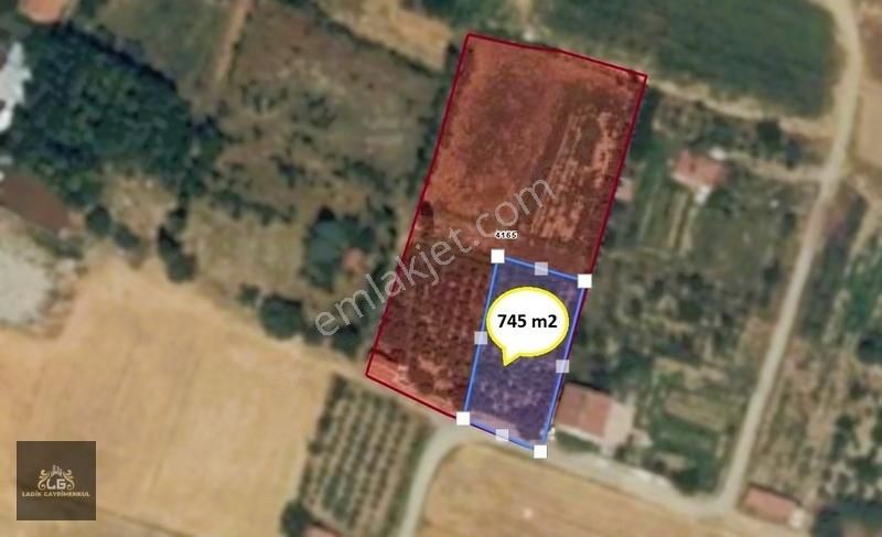 Ladik Girişi Sarayönü Yolu Sağında 745 M2 Satılık İmarlı Arsa