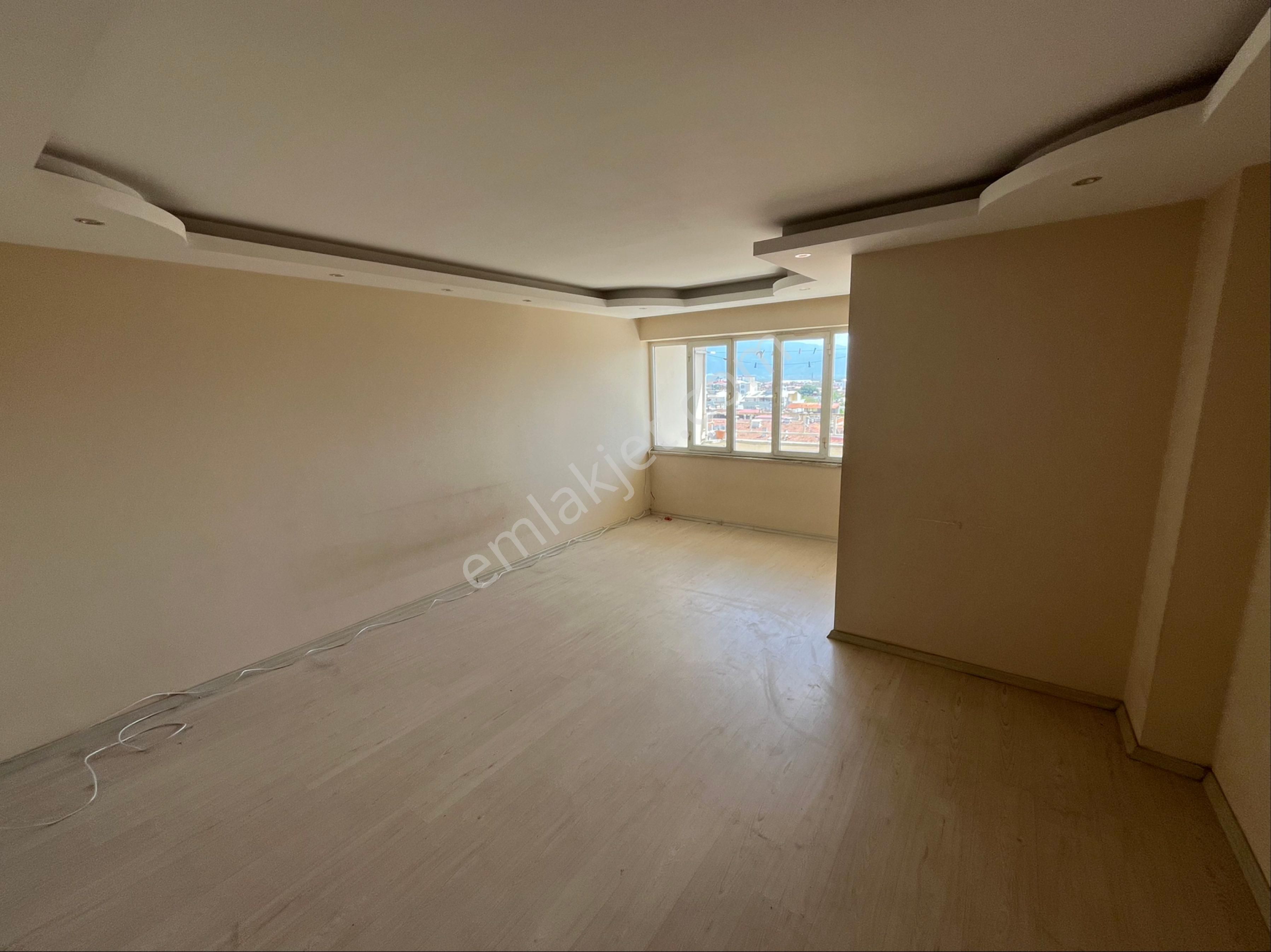 Miray Emlaktan Nazilli Yeşilmahallede Kiralık 3+1 Daire