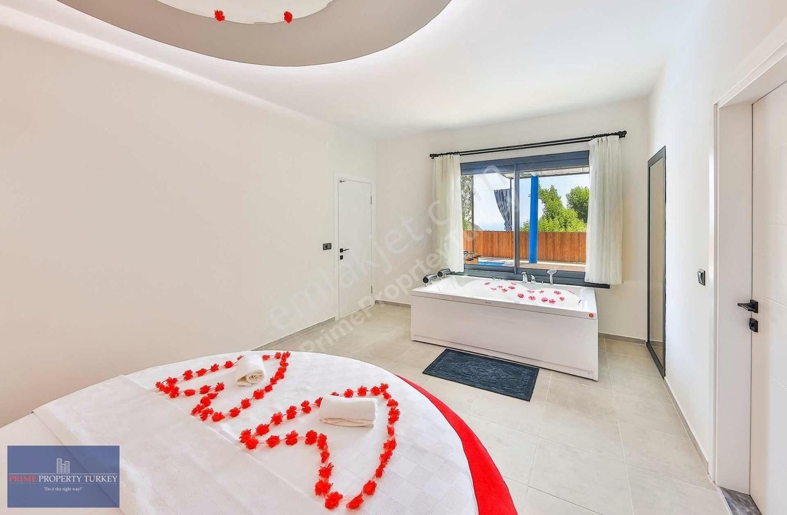Kalkan Da Kiralık Müstakil Havuzlu Eşyalı Villa