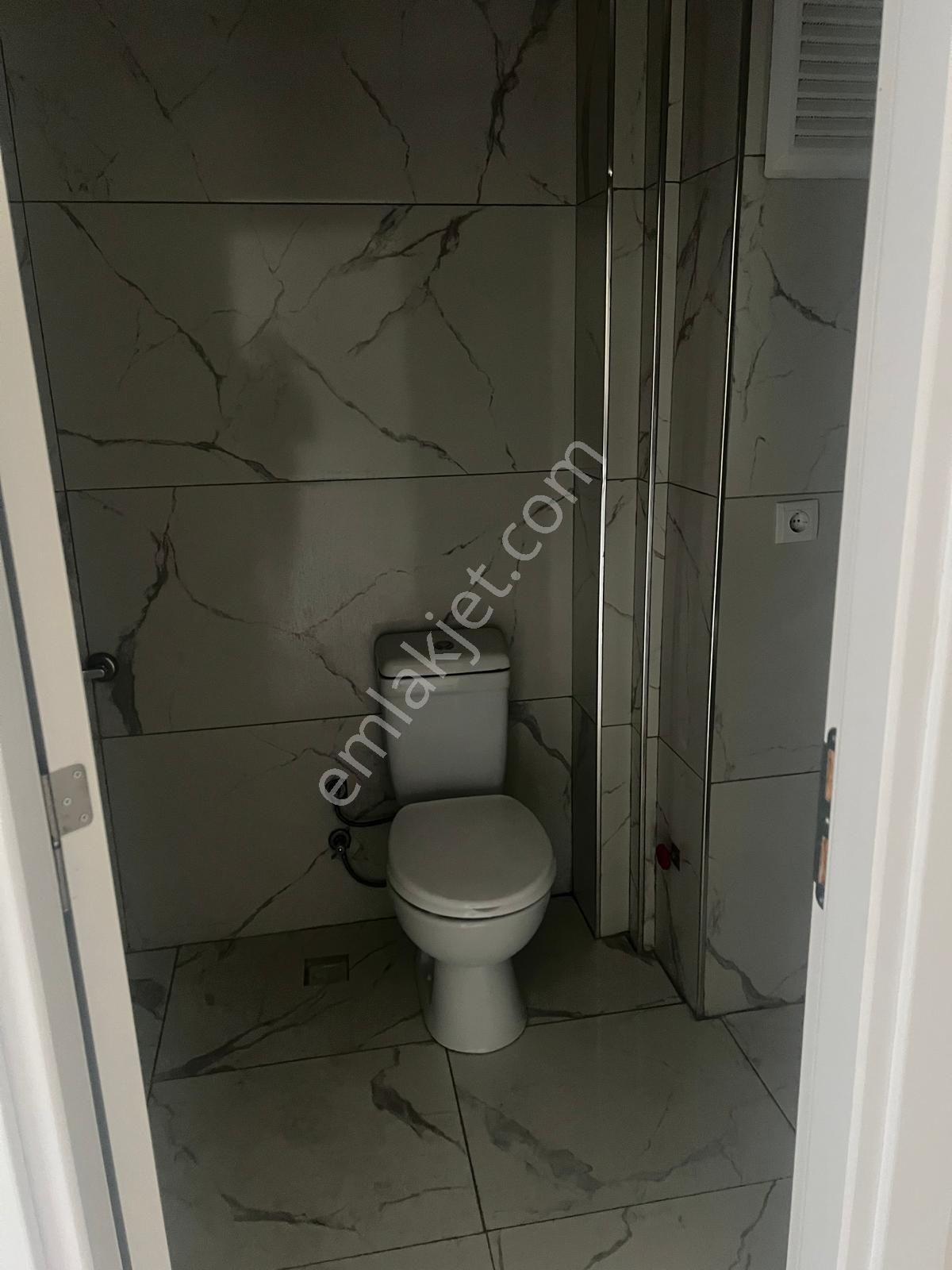 Arkadaş Emlaktan Mehmet Akif Ersoy Cad. 2+1 Ve 3+1 Sıfır Satılık Daireler - Görsel 5