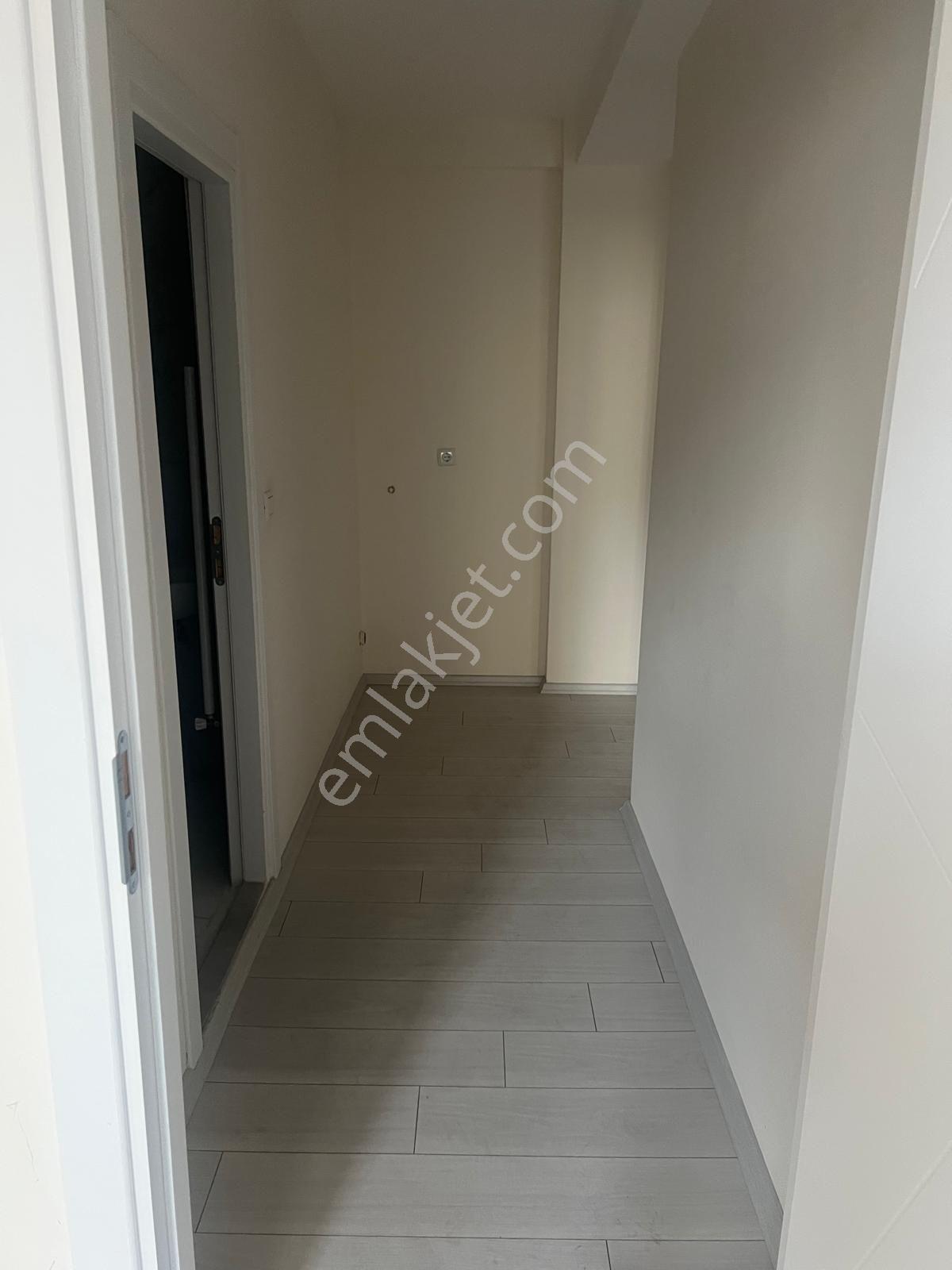 Arkadaş Emlaktan Mehmet Akif Ersoy Cad. 2+1 Ve 3+1 Sıfır Satılık Daireler - Görsel 17