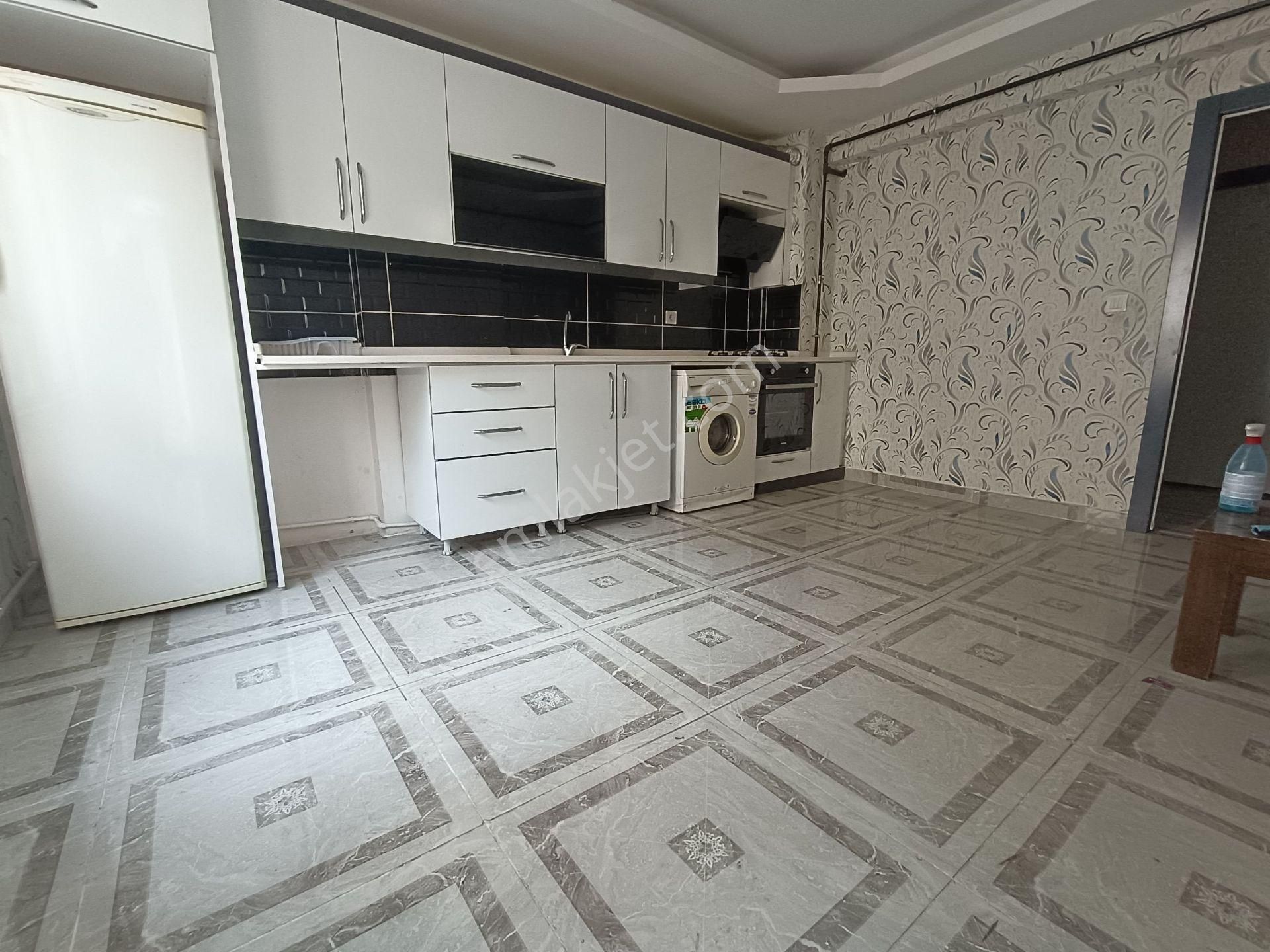 Yükseltepe Mahallesi Kısmi Eşyalı Geniş Balkon Geniş Mutfaklı 2+1 Kiralık Daire