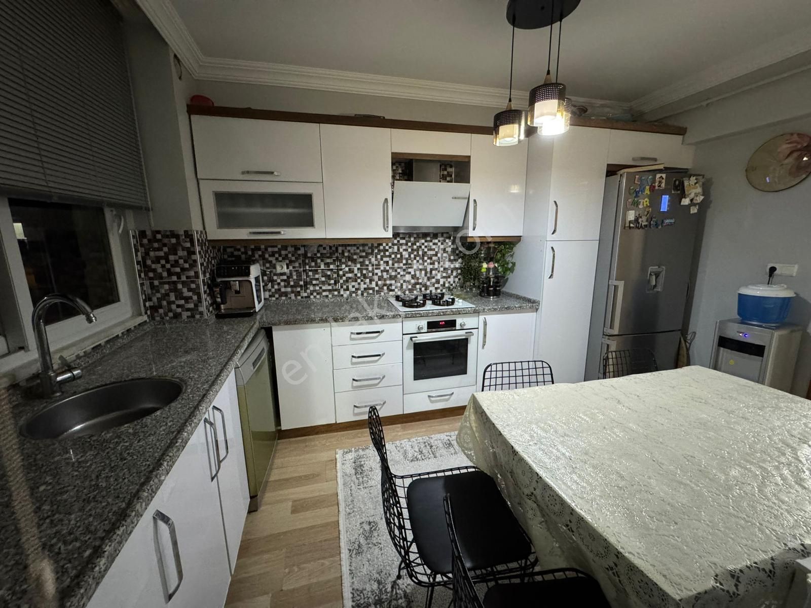 Yıldıztepe Mh. Belediye Konutları Batı Tarafında Satılık 3+1 Daire