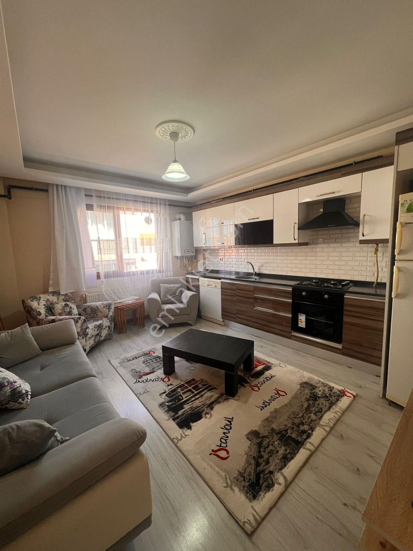 İzmirin Gözde Mahallesi Efelerde Park Yaşam Sitesi Full Eşyalı
