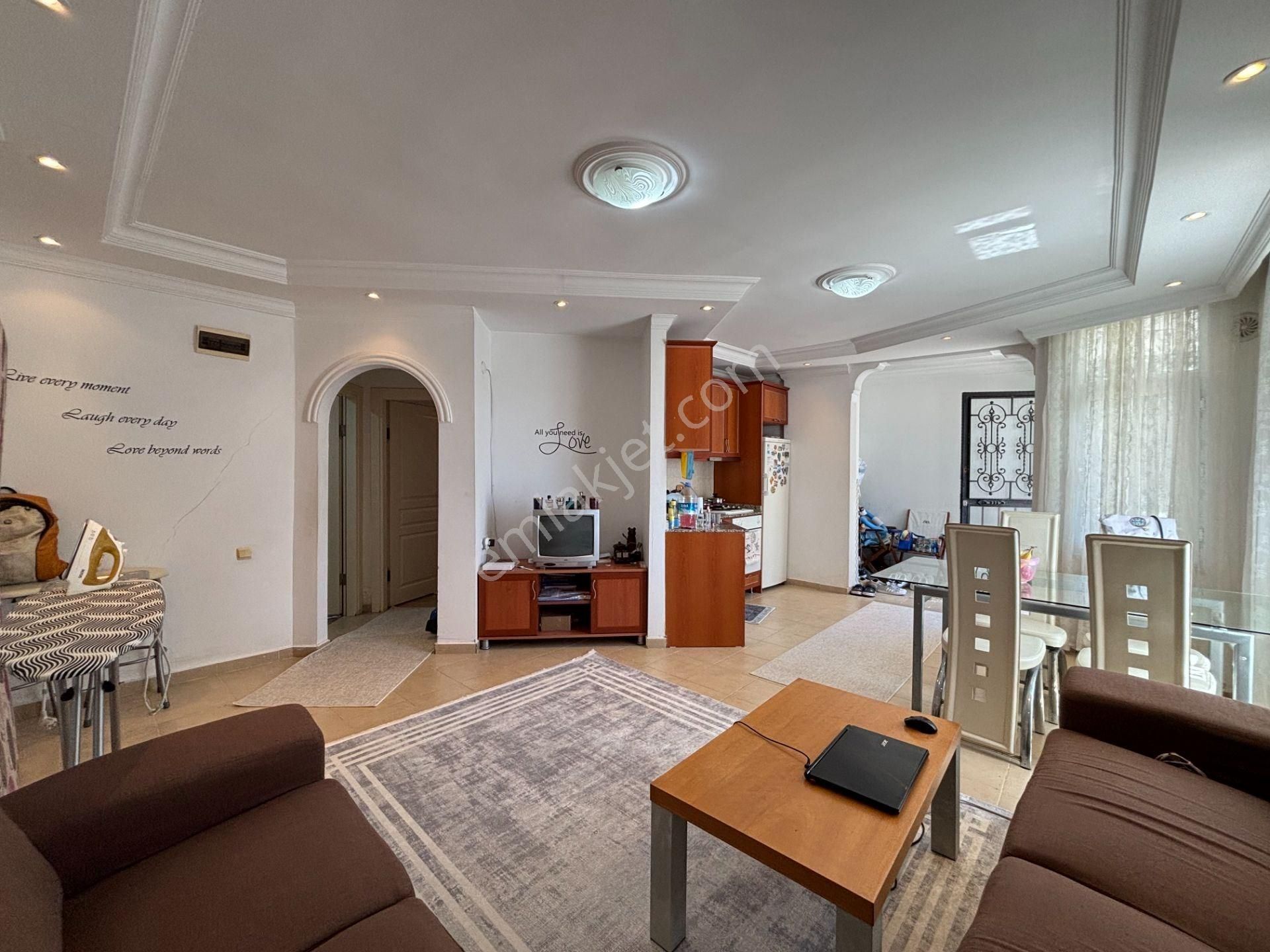 Alanya / Tosmur’da Satılık Eşyalı 1+1 Daire – Denize 450 Metre