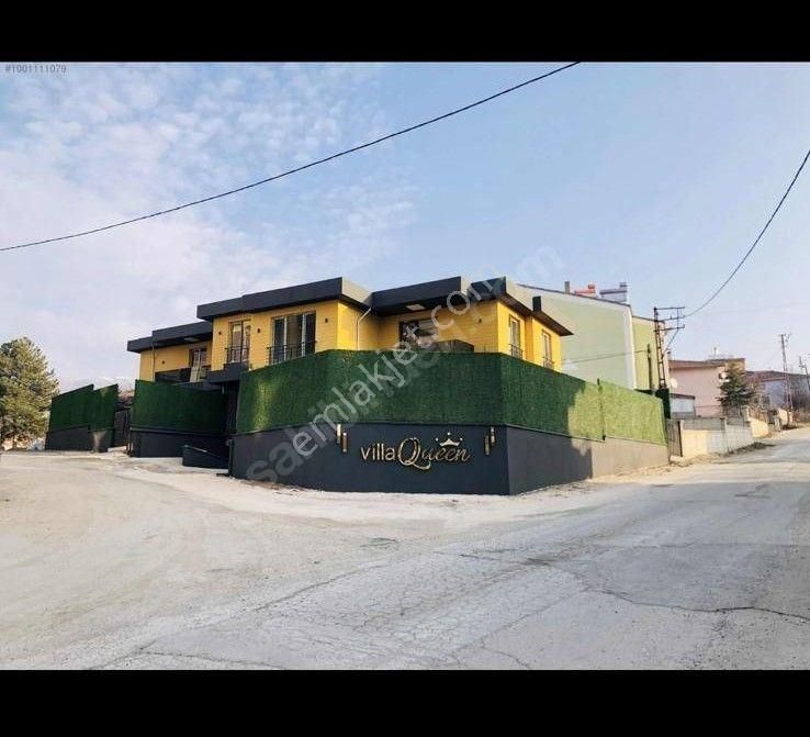 Vadi Emlak'tan Güneşli Mahallesinde Satılık Villa