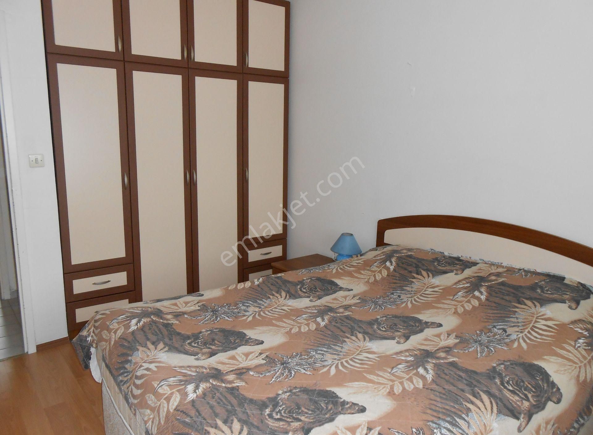 Körfezköy Oyak Sitesinde Şehir Ve Deniz Manzaralı Eşyalı Kiralık Daire
