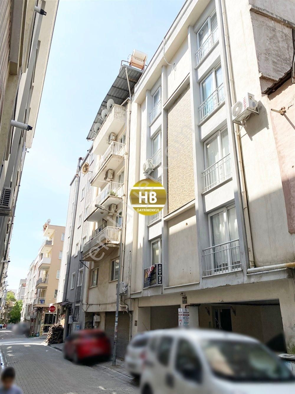 Hb'den Kiralık 1+1 Daire, Meşrutiyet Mahallesi'nde Ara Kat Balkonlu Asansörlü Otoparklı