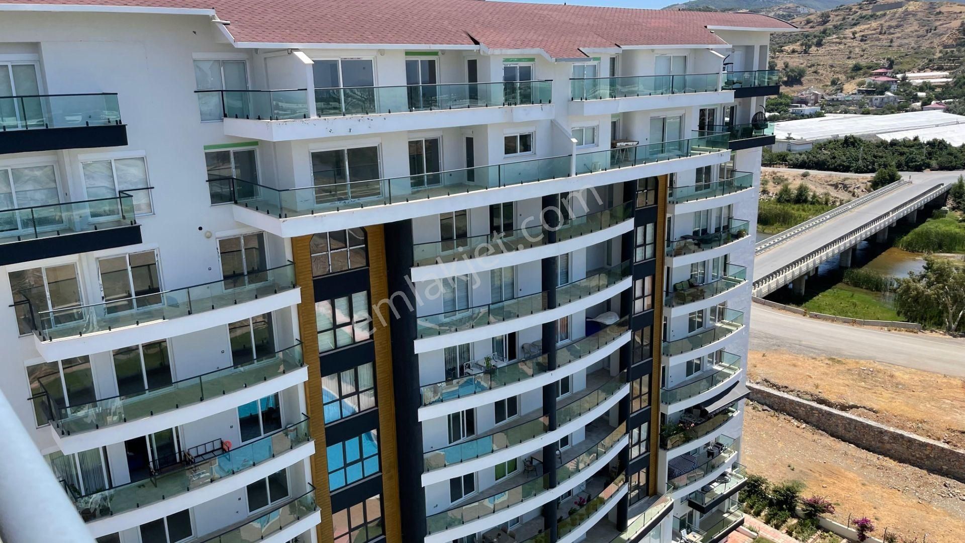 Alanya Gazipaşa Mahallesinde Satılık Geniş Aktiviteli 4+1 Dubleks