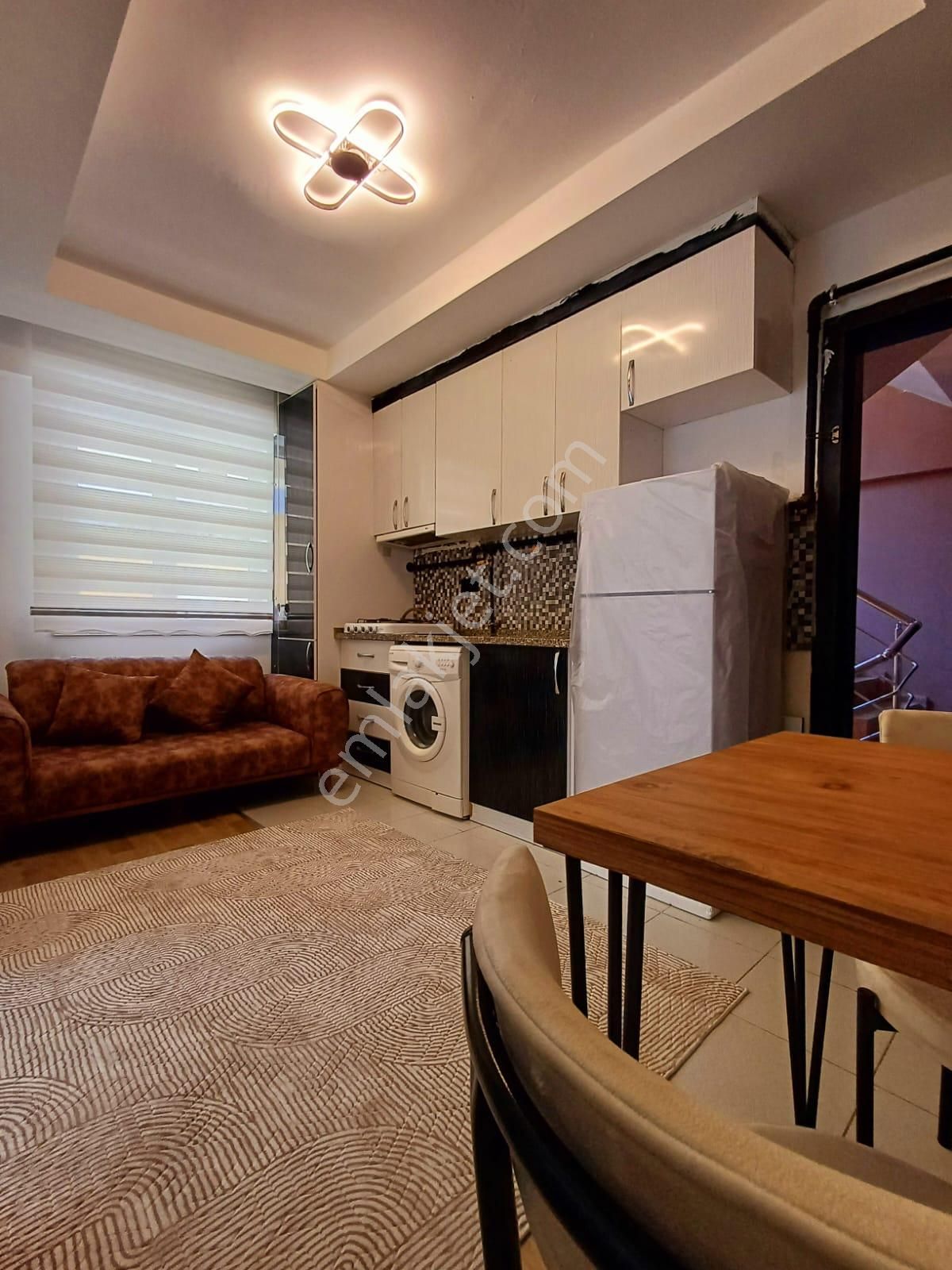 Özmecaz'dan Değirmenönü Mah. 1+1 45m2 Balkonlu Apart