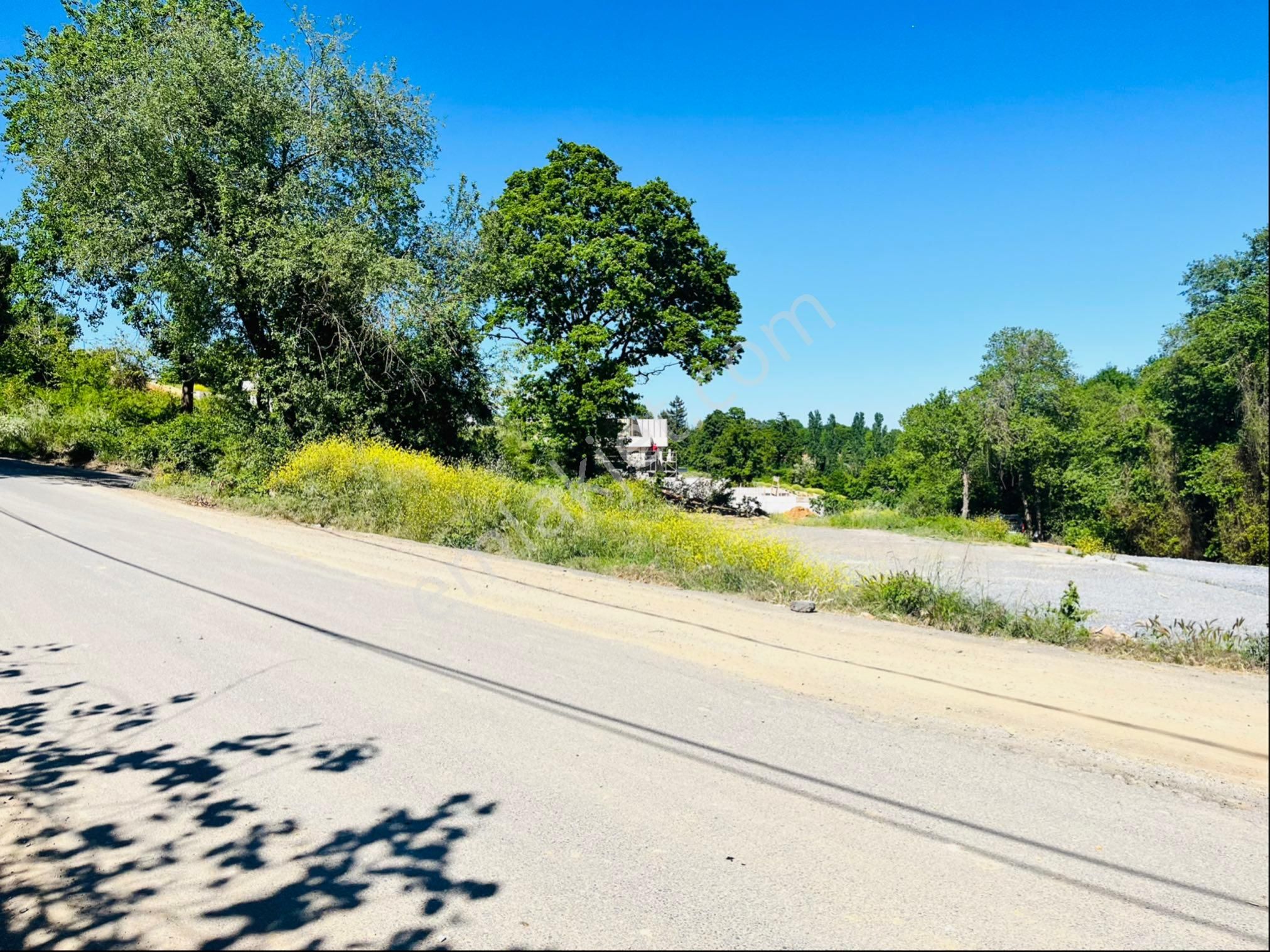 Çekmeköy Reşadiyede Yol Üstü Köşe Parsel - Görsel 13