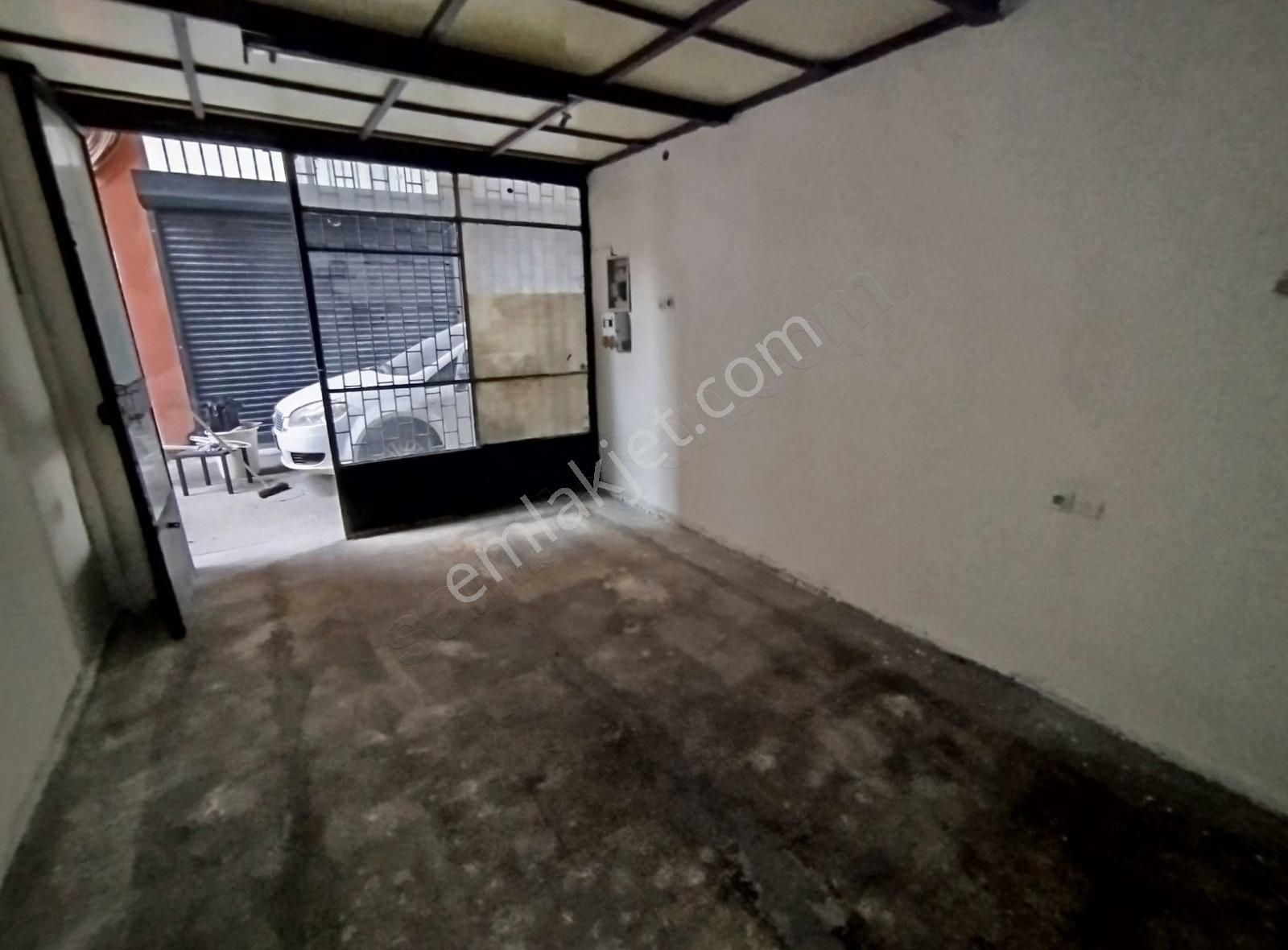 Ümraniye Sanayi Sitesi Nde Satılık Dükkan