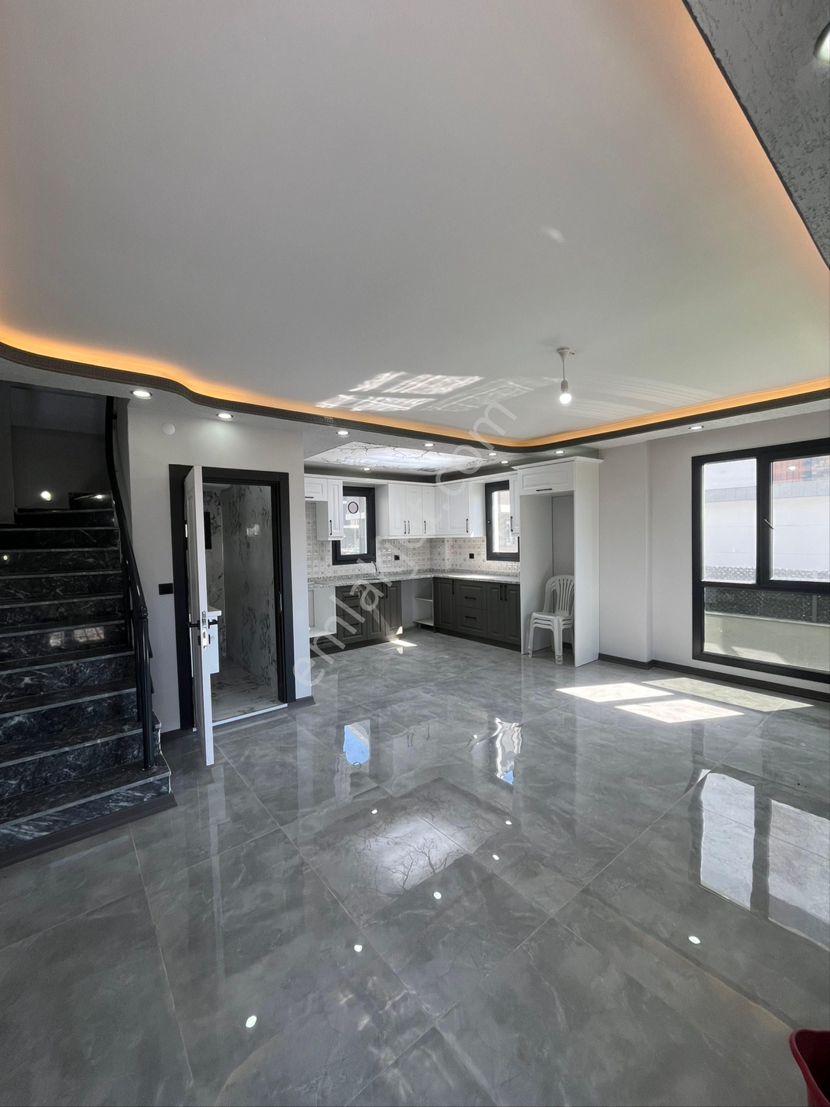 Ata Gayrimenkul,den Denize Yürüme Mesafesinde 4+1 Lüks Villa - Görsel 7