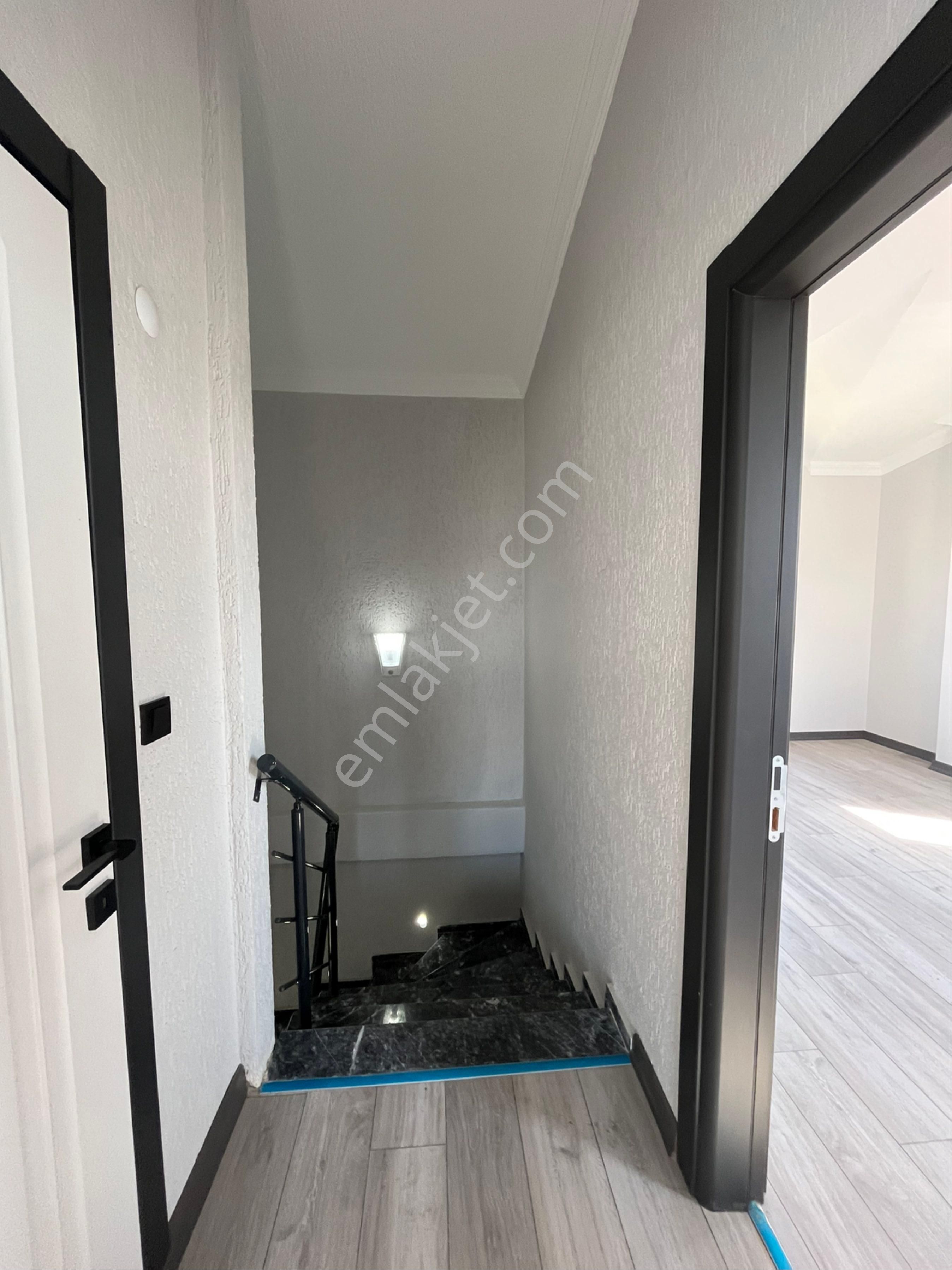 Ata Gayrimenkul,den Denize Yürüme Mesafesinde 4+1 Lüks Villa - Görsel 25