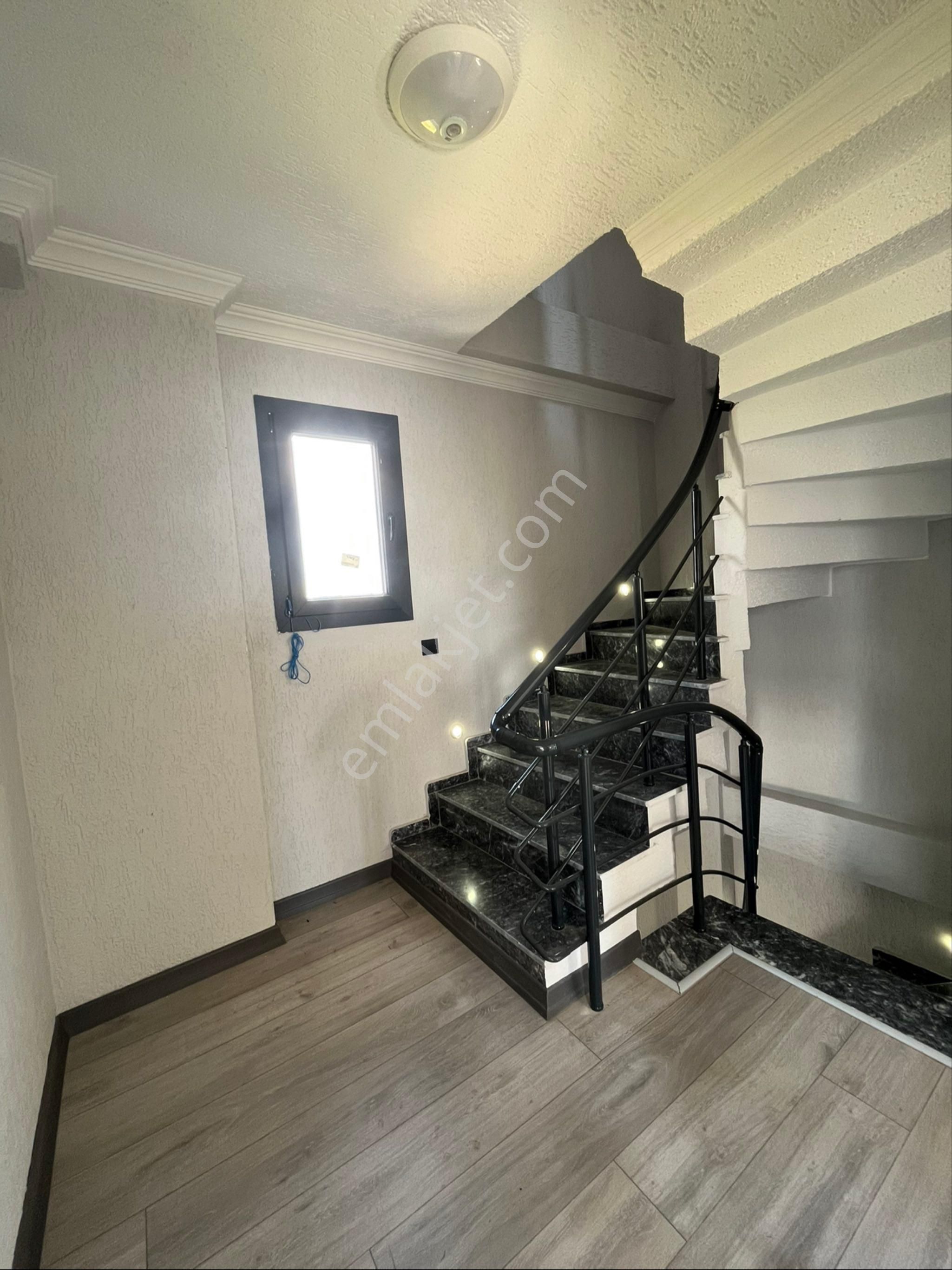 Ata Gayrimenkul,den Denize Yürüme Mesafesinde 4+1 Lüks Villa - Görsel 21