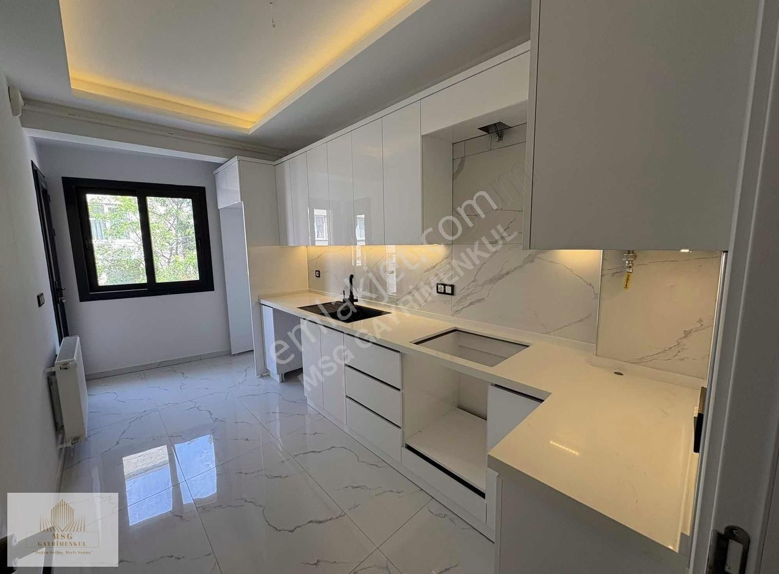Msg'den Cadde Yakını Sıfır Binada 3+1 Otoparklı Fırsat Daireler