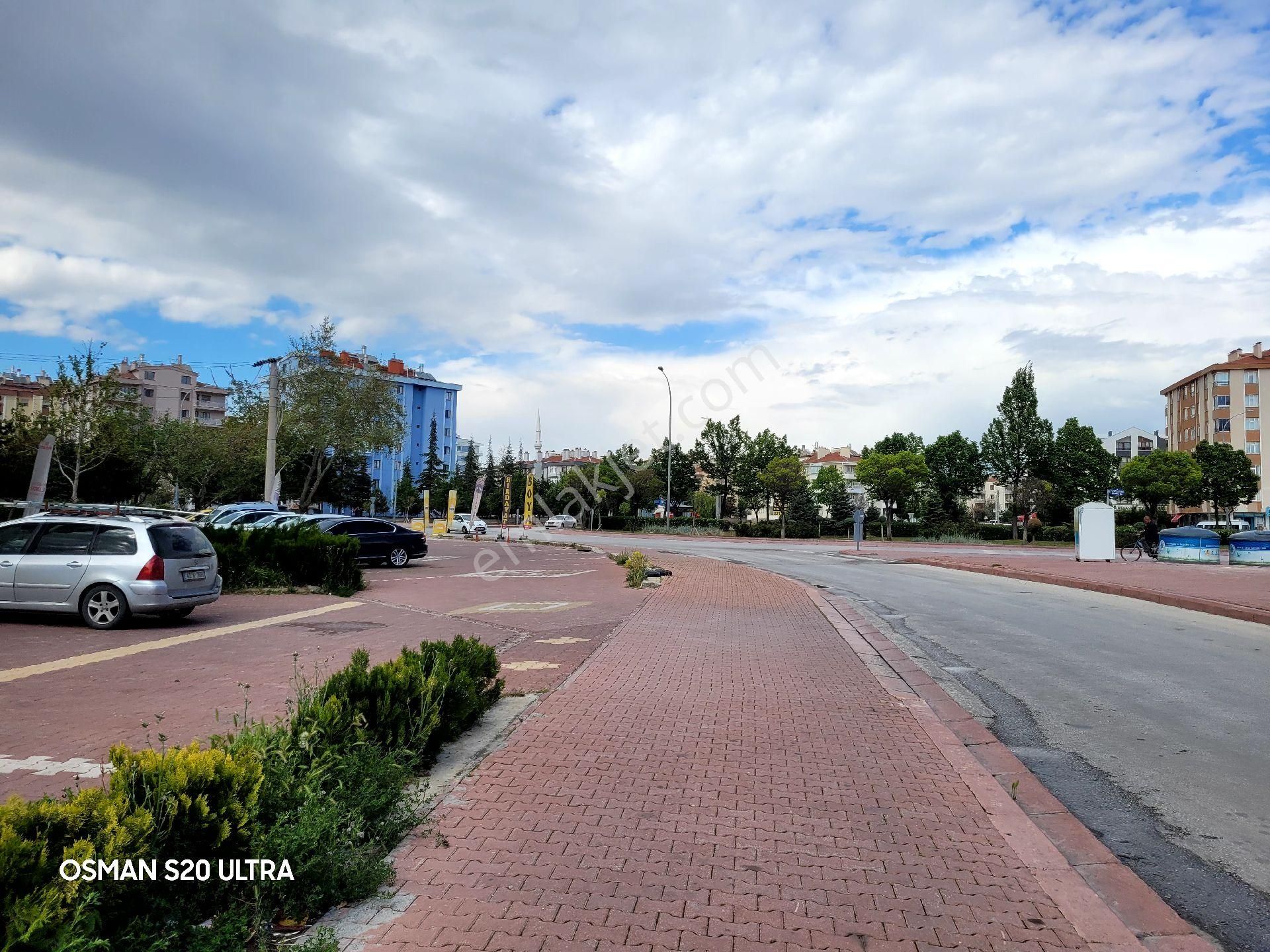 Kosova Mah. Veysel Karani Caddesine Cephe 25m2 Kiralık Dükkan