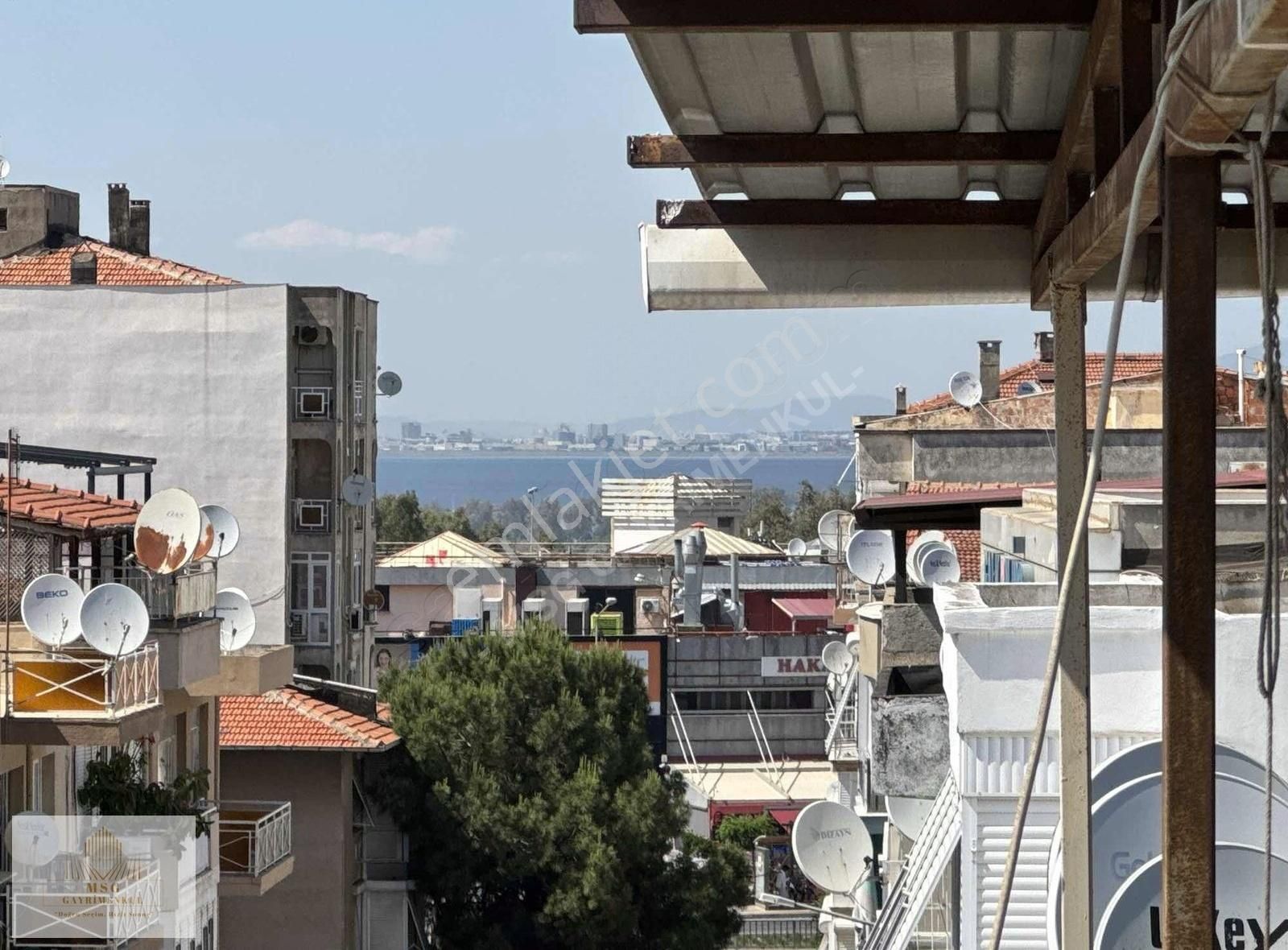 Msg'den Balçova'da Metro Yakını Köşe Binada 3+1 Lüx Geniş Daire
