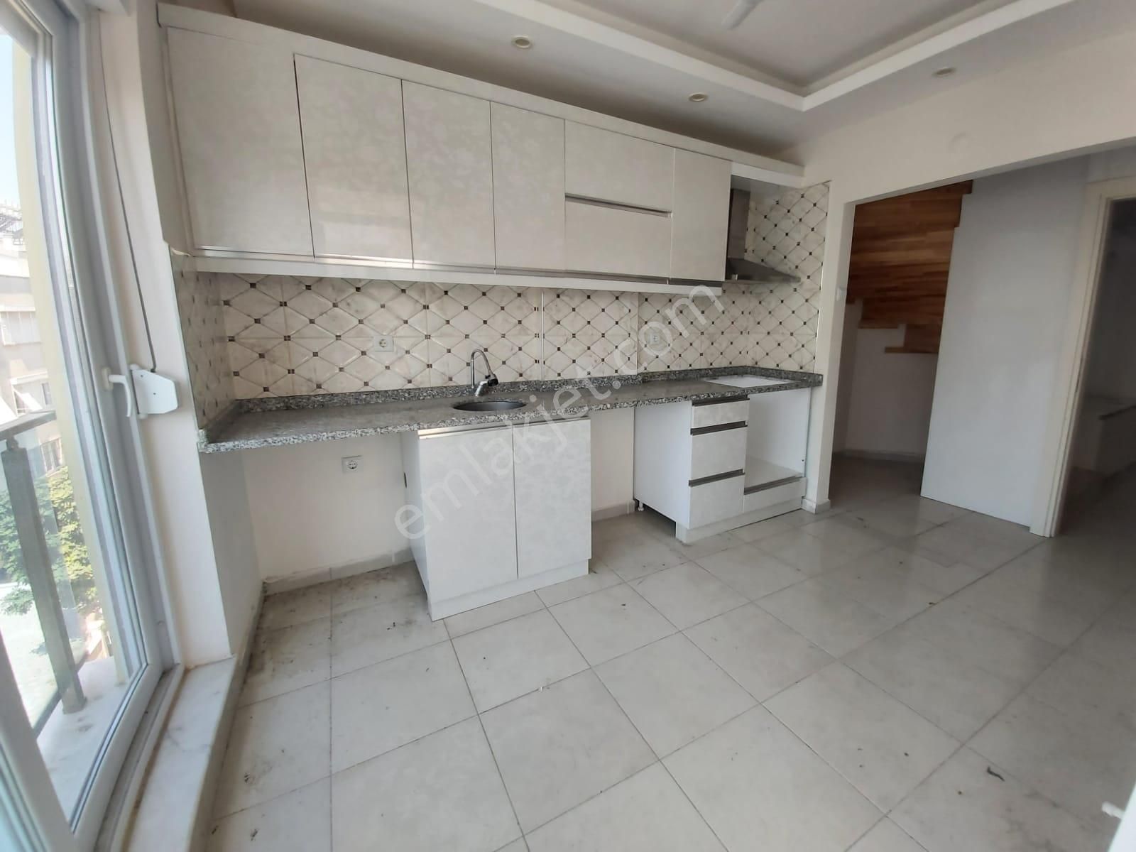 Etiler 'de Asansörlü, Güney Cepheli, Temiz 4+1