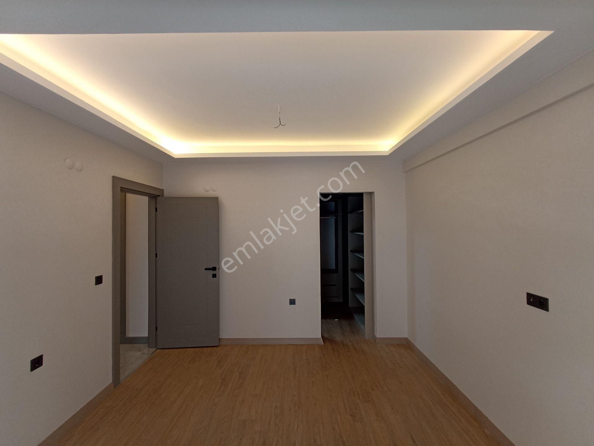 Menemen Koyunderede Havuzlu Lüx Sitede Sıfır 3+1 Daire N-19 - Görsel 13