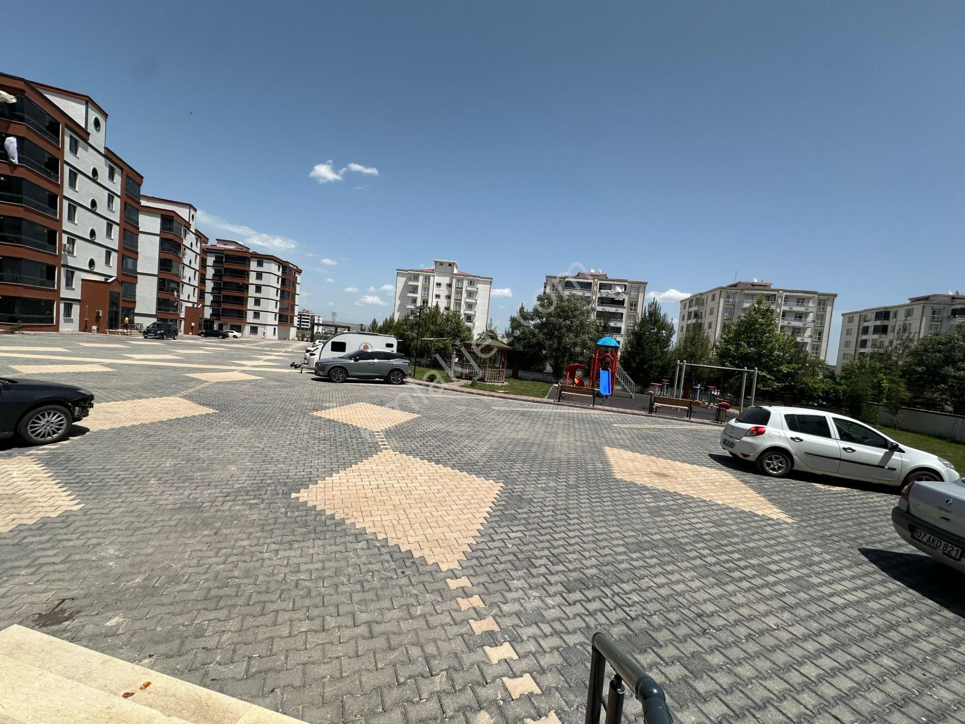 Mountaın Gayrimenkul'den 450 Evler Mükemmel Konum 3+1 Satılık