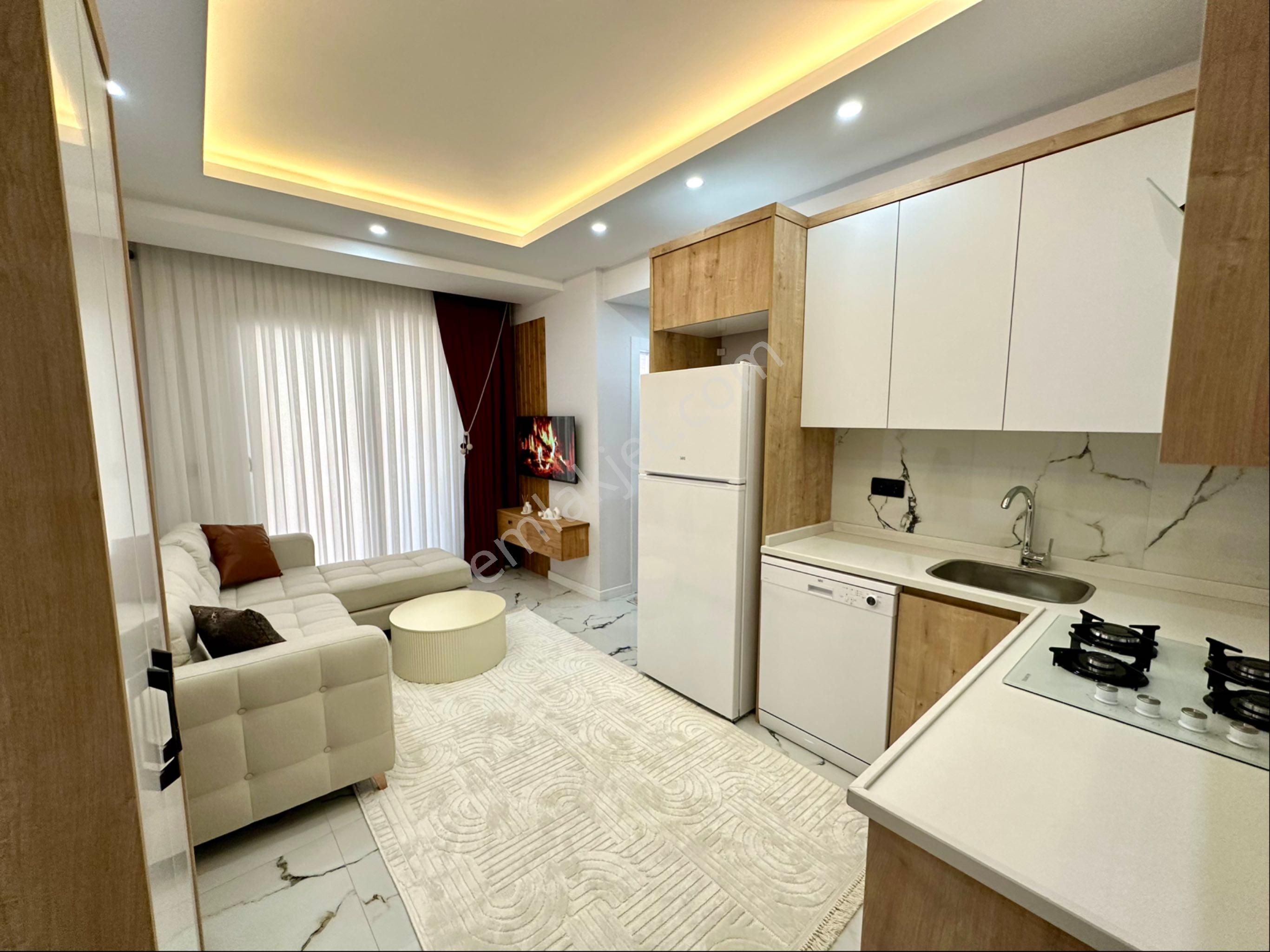 Sırakapılarda Sıfır Bina Sıfır Eşyalı 2+1 Balkonlu Lüks Apart