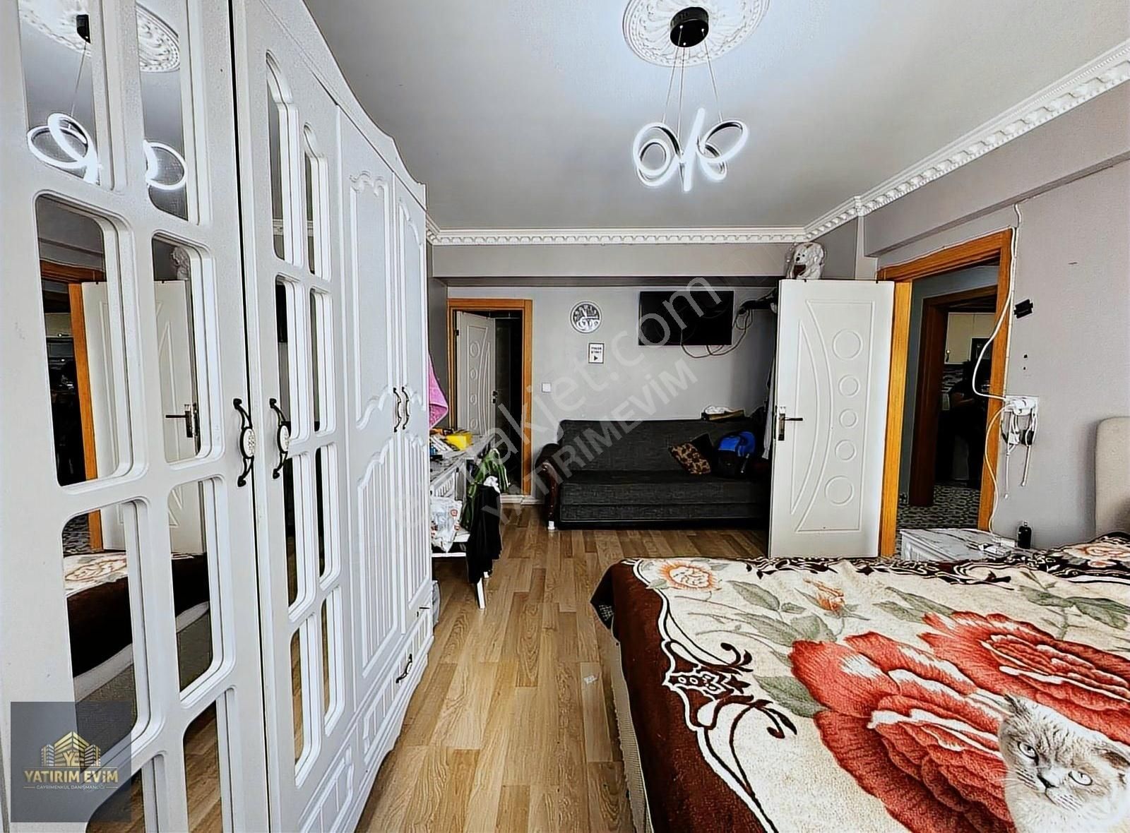 Güvenlikli Site İçinde Havuz Cephe İskanlı Kombili 3+1 - Görsel 35