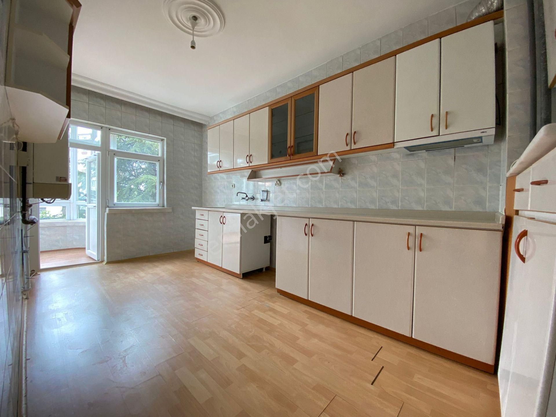 Nasip'ten ''kupon 3+1'' Asansörlü Site'de 140m² Güney Masrafsız Daire