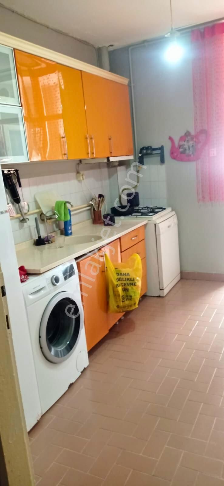 Bandırma Özlem Gayrimenkulden Levent Mahallesinde 3+1 Satılık Daire