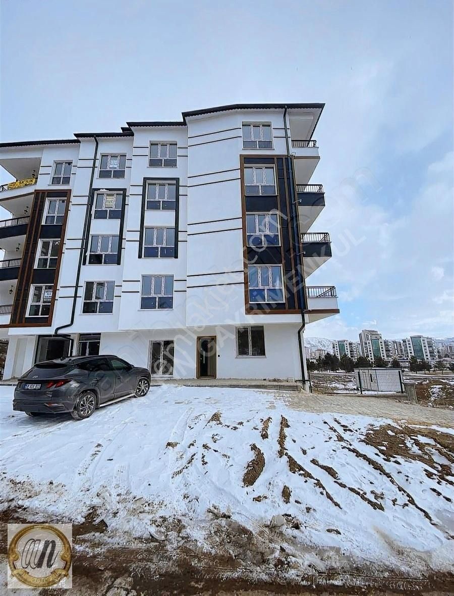 Alfin Gayrimenkul'den Huzur Mahallesinde Sıfır 3+1 Daire